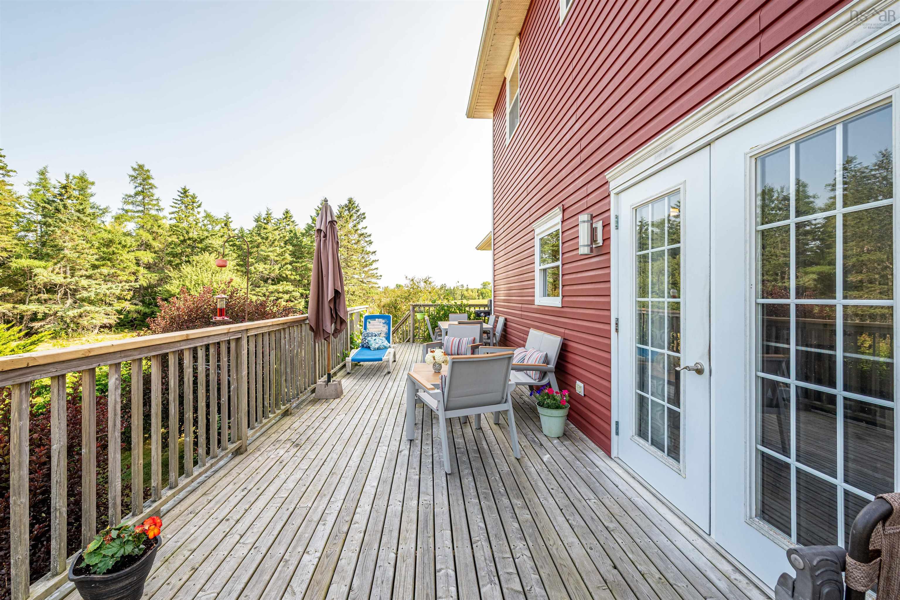 $675,000.00: 754 Greenhill Road, Greenhill