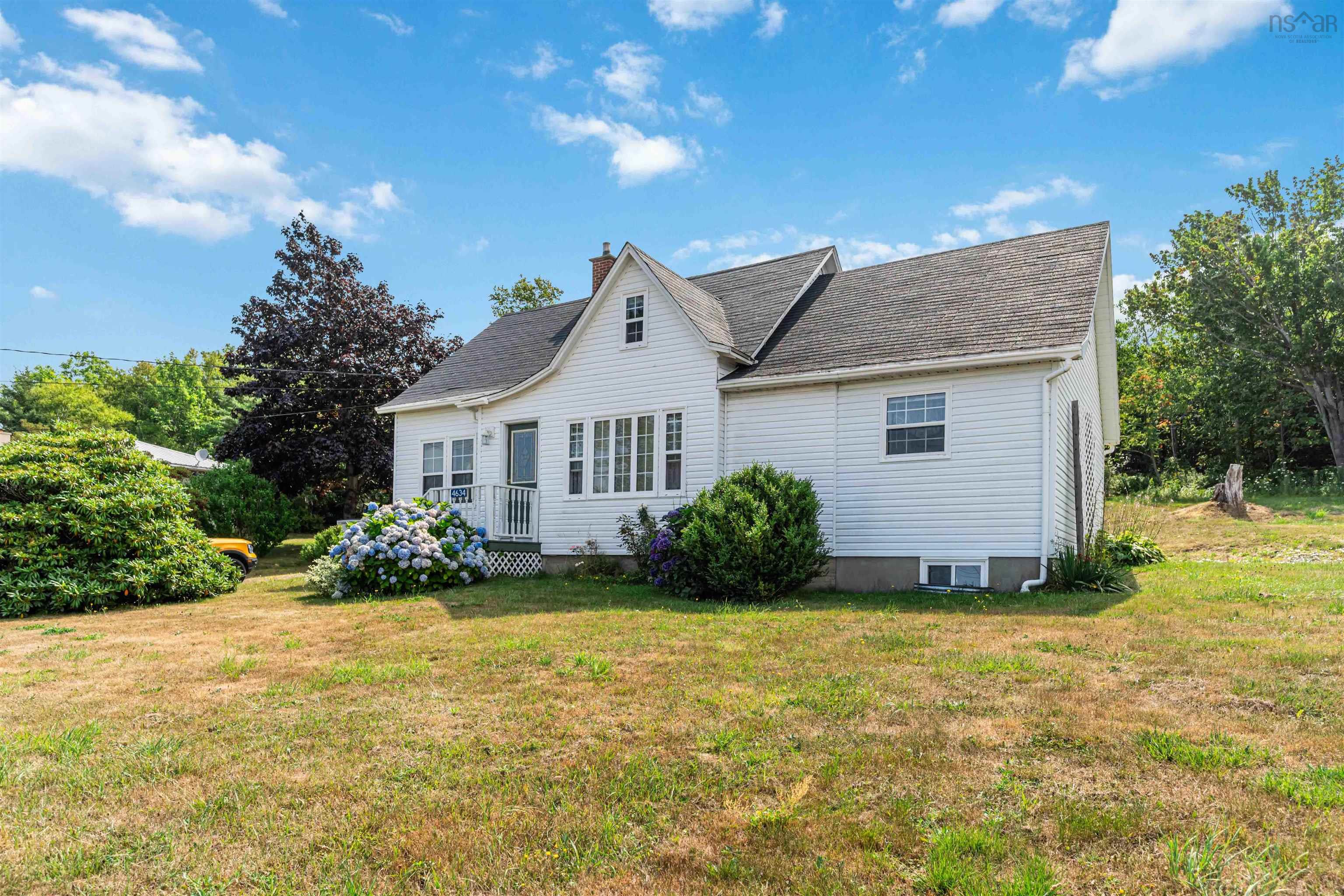 $329,000.00: 4634 Shore Road W, Parkers Cove