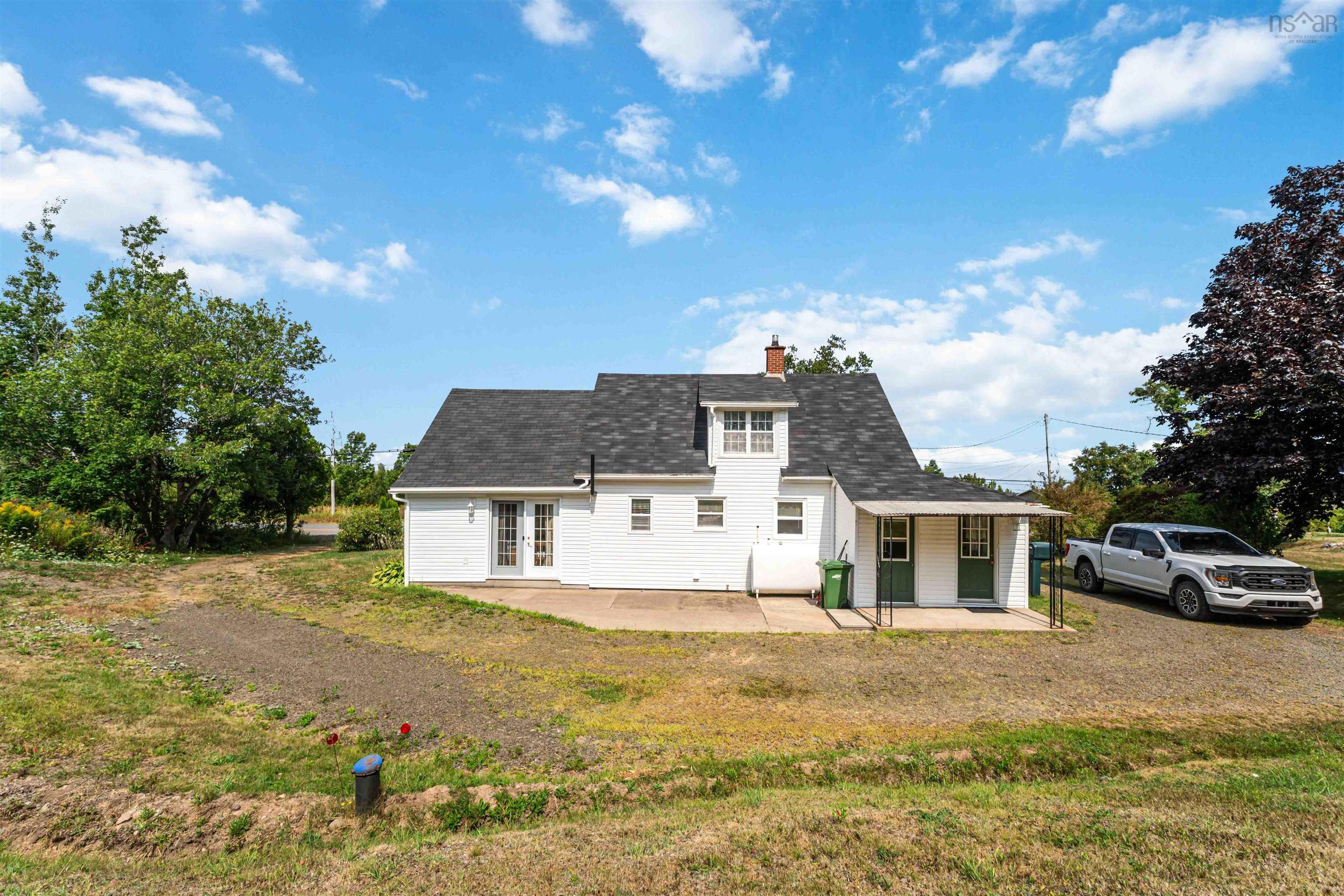 $329,000.00: 4634 Shore Road W, Parkers Cove