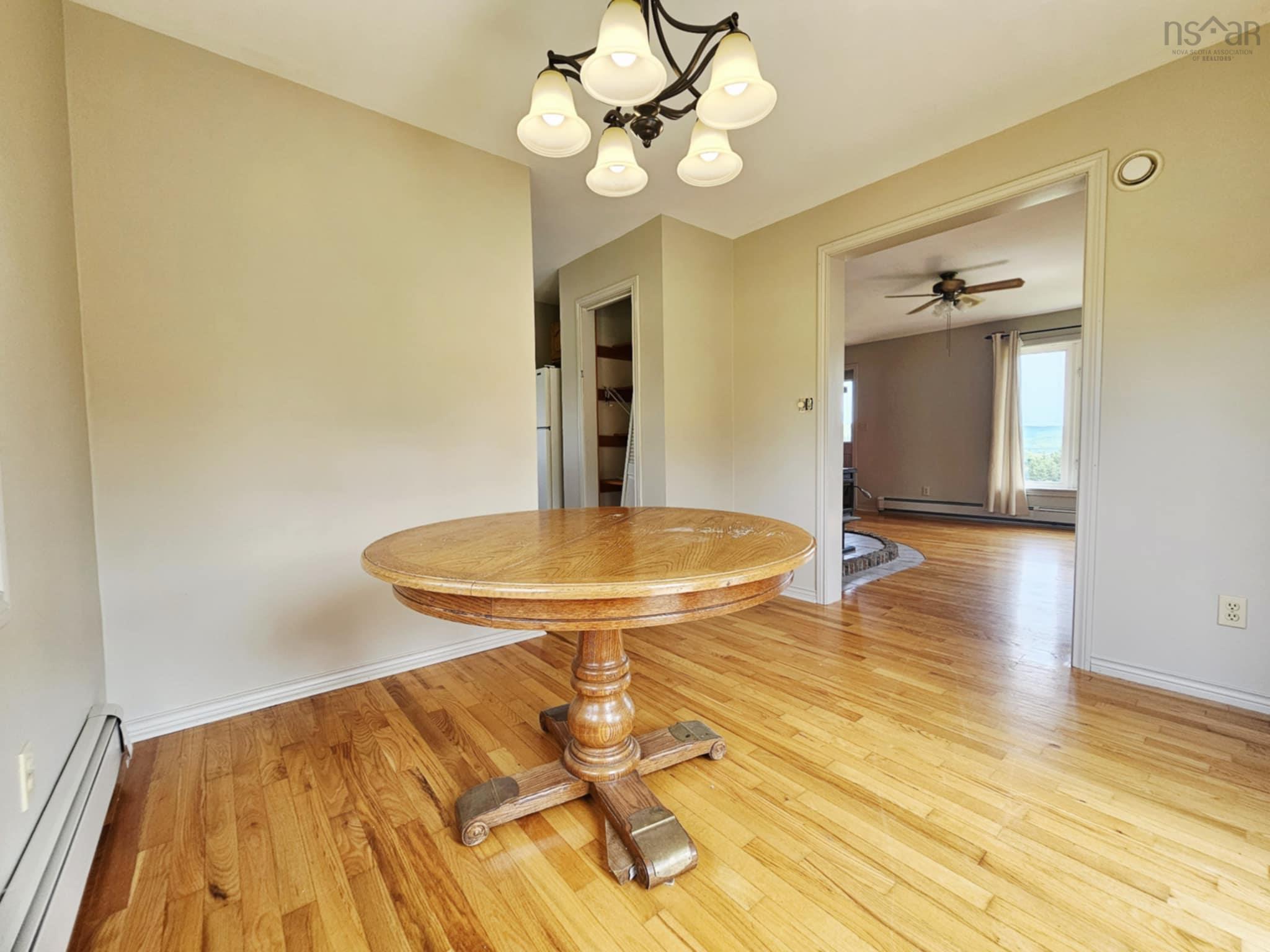 $400,000.00: 395 Mountville Road, Mountville