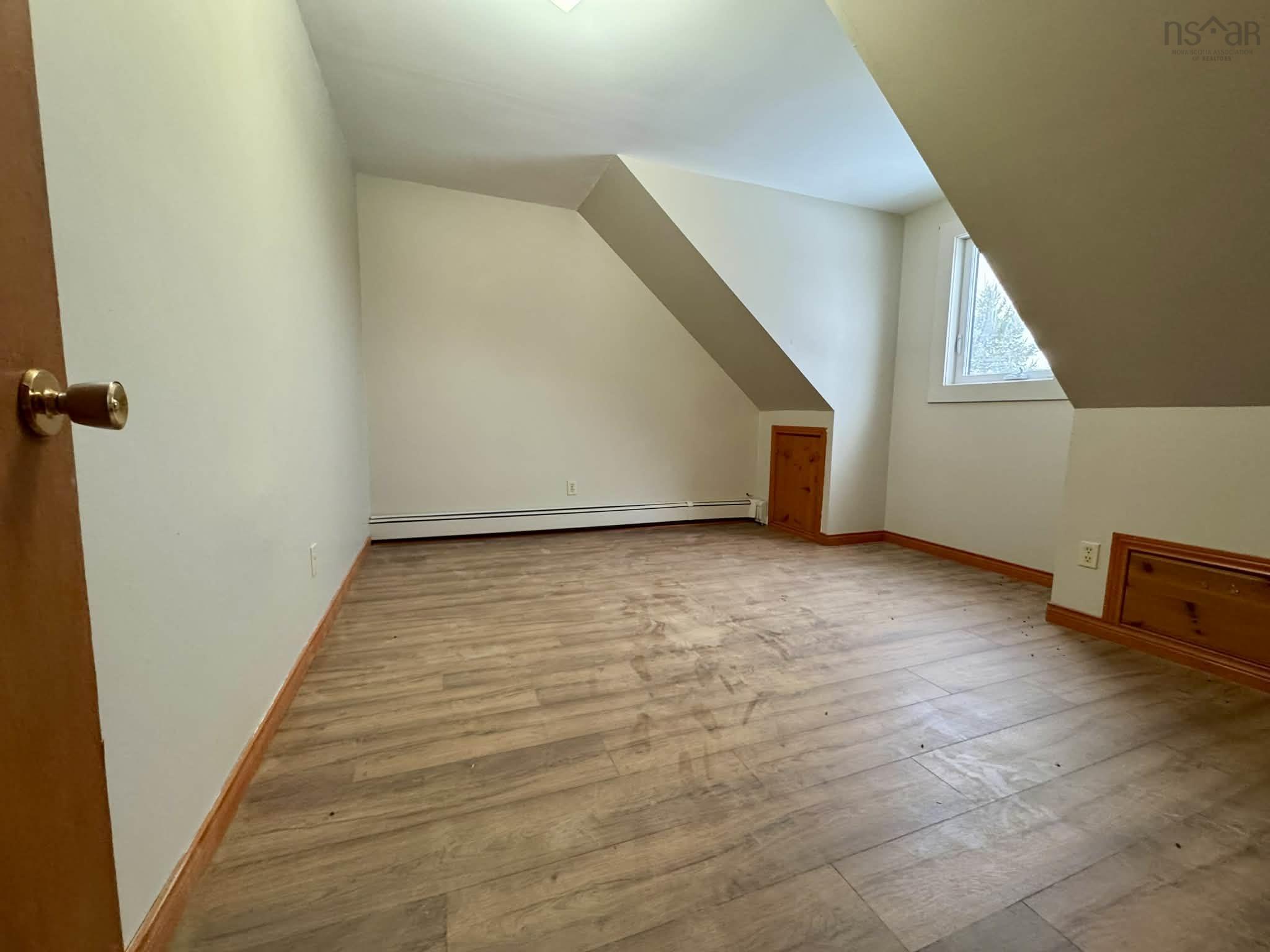 $400,000.00: 395 Mountville Road, Mountville