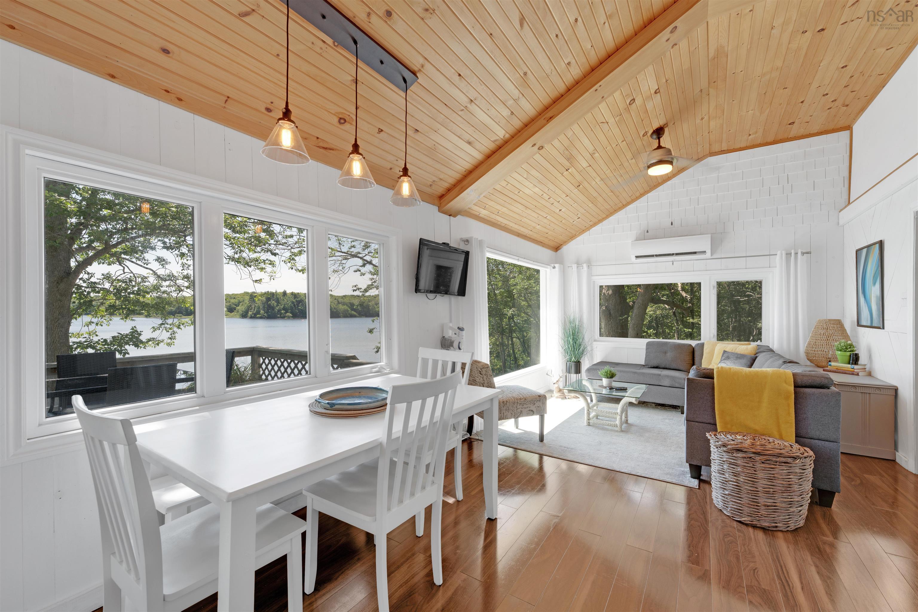 $325,000.00: 5232 Highway 340, Forest Glen