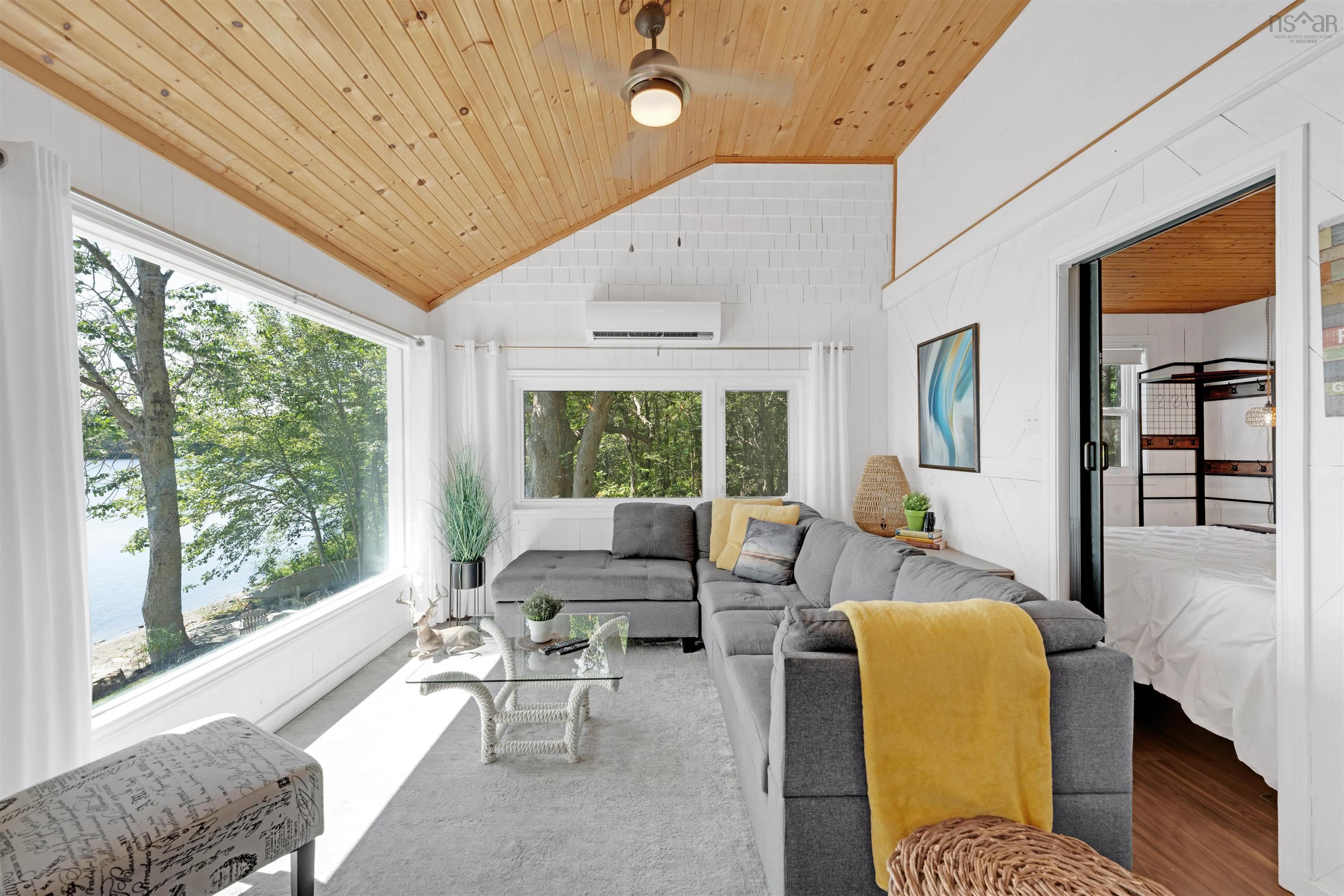 $325,000.00: 5232 Highway 340, Forest Glen