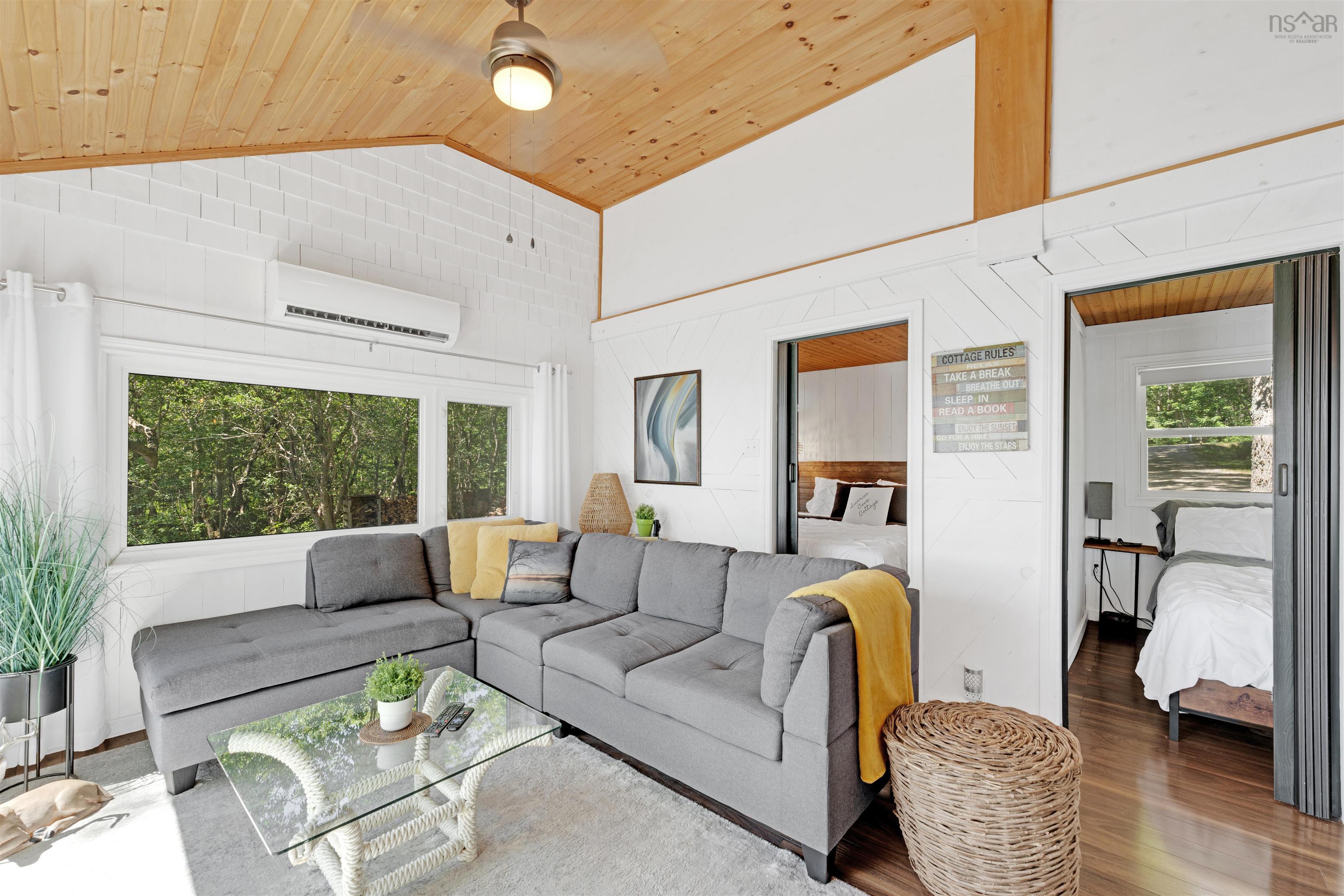 $325,000.00: 5232 Highway 340, Forest Glen