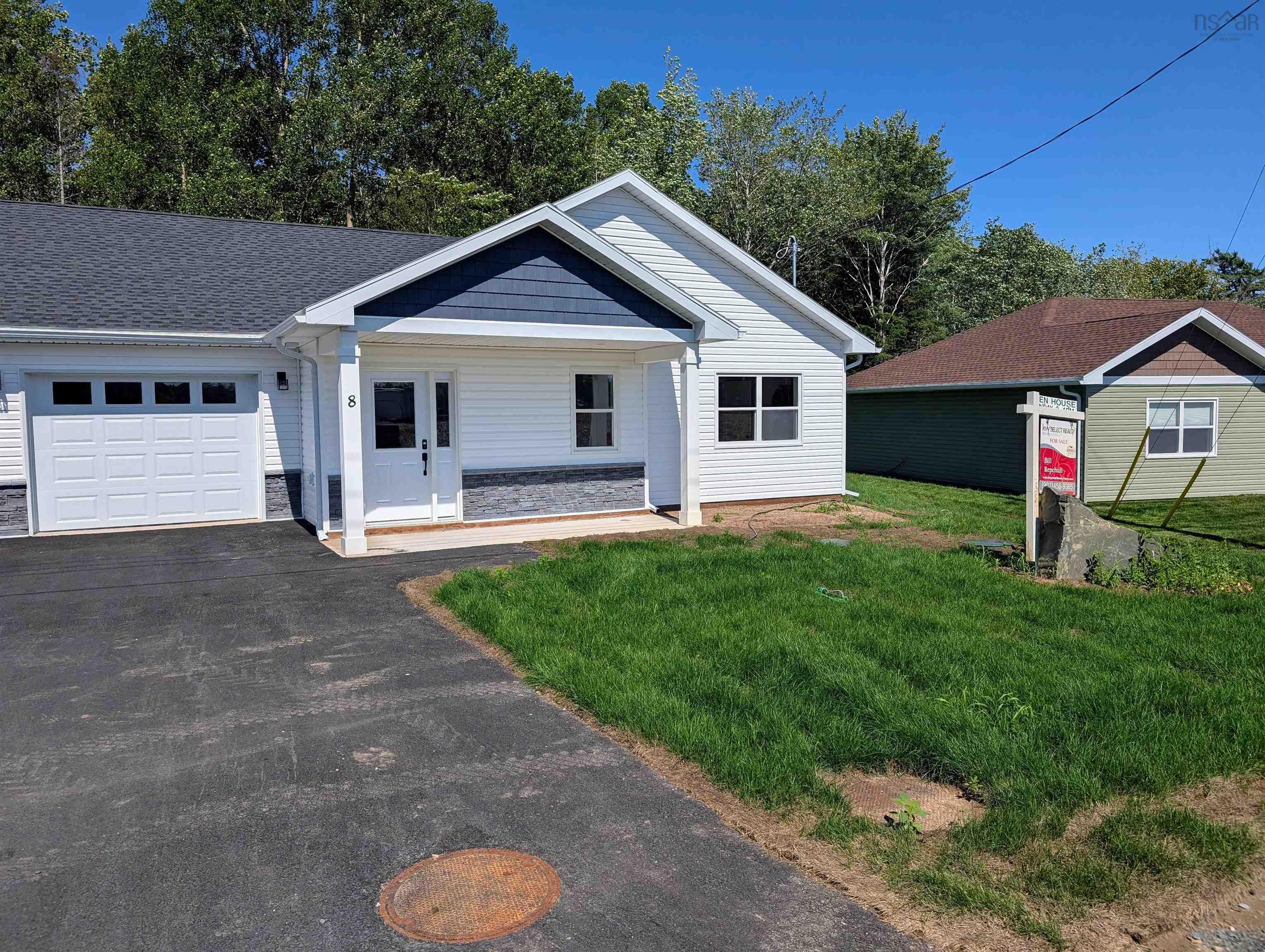 8 Shadebush Walk, Upper Sackville, NS (MLS® 202521257)