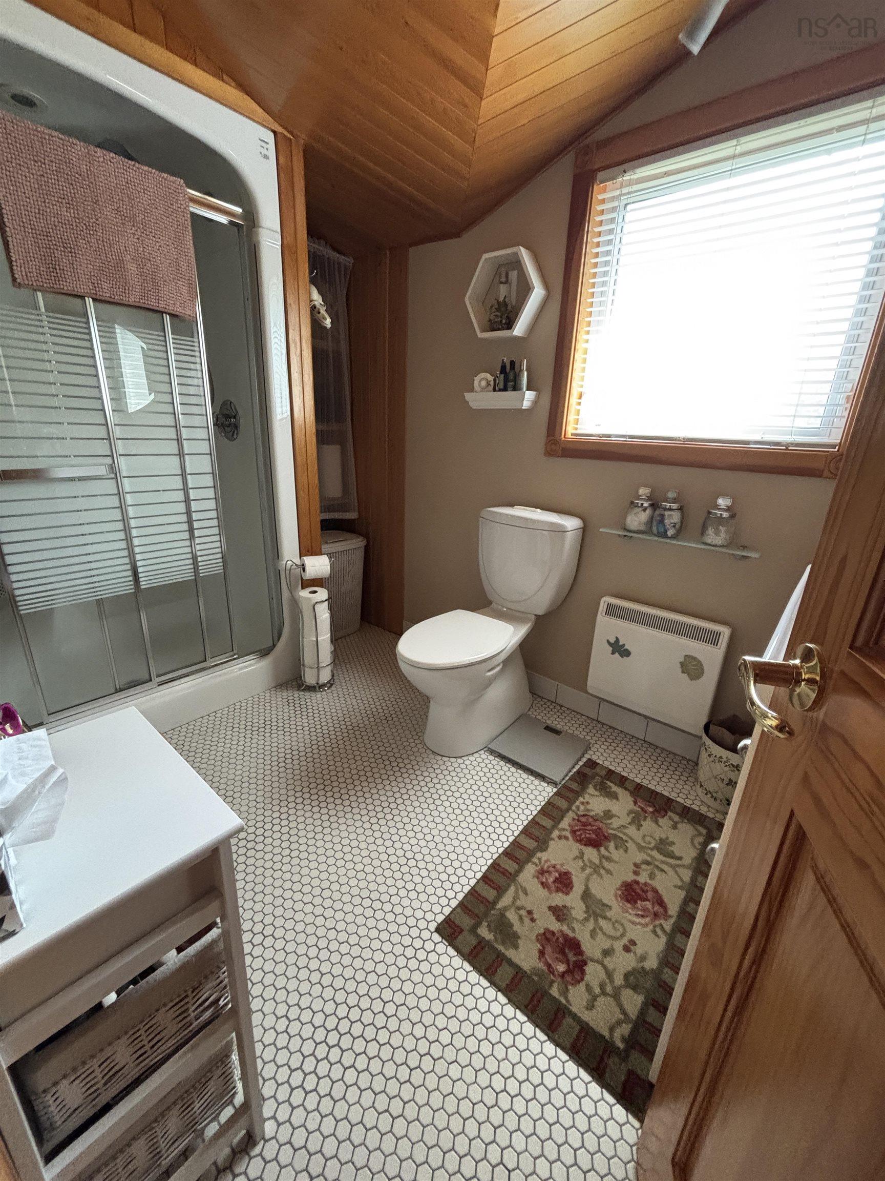 $749,000.00: 69 Thumb Cap Point Road, Labelle