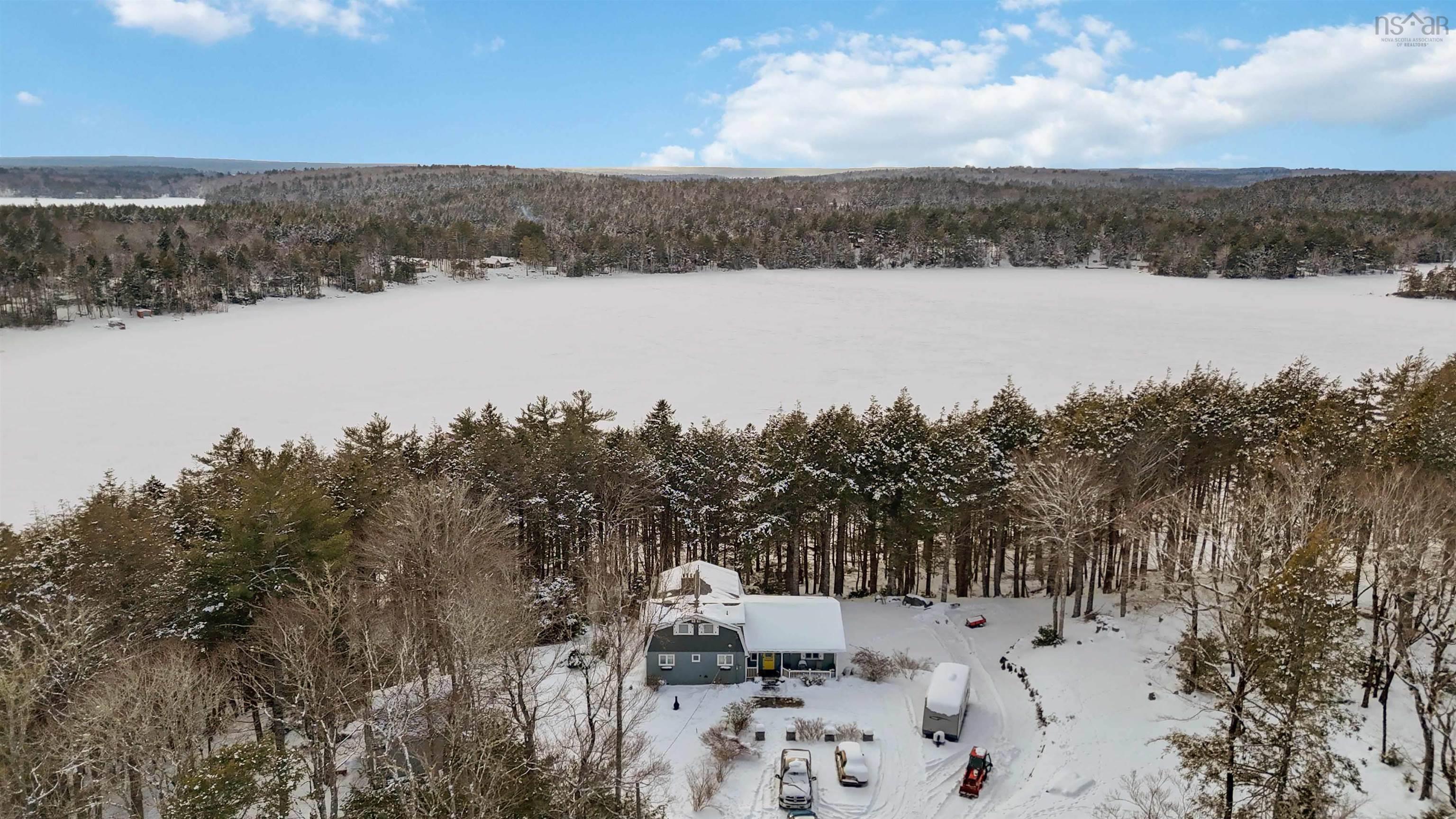 $749,000.00: 69 Thumb Cap Point Road, Labelle