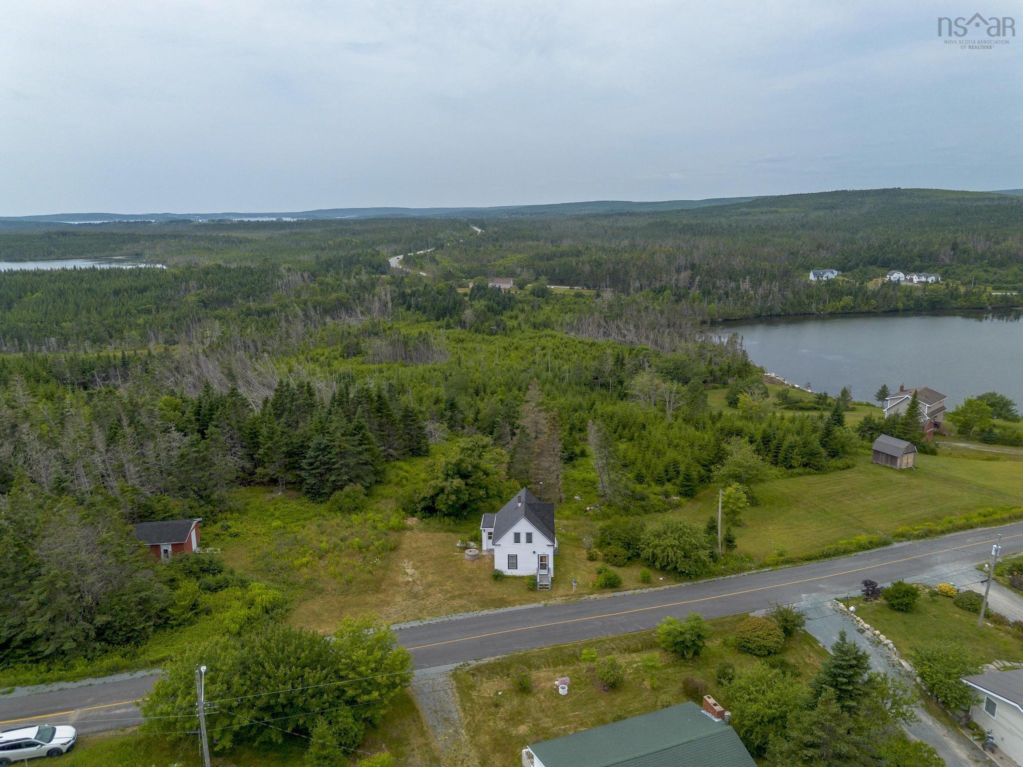 140 Hartling Road photo #33