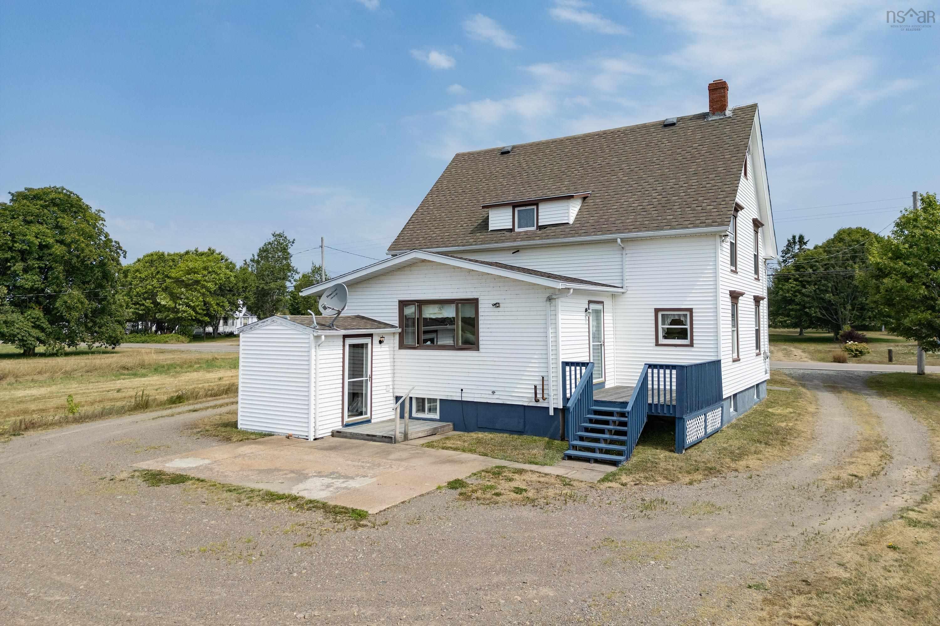 $249,500.00: 3656 Highway 209, Advocate Harbour