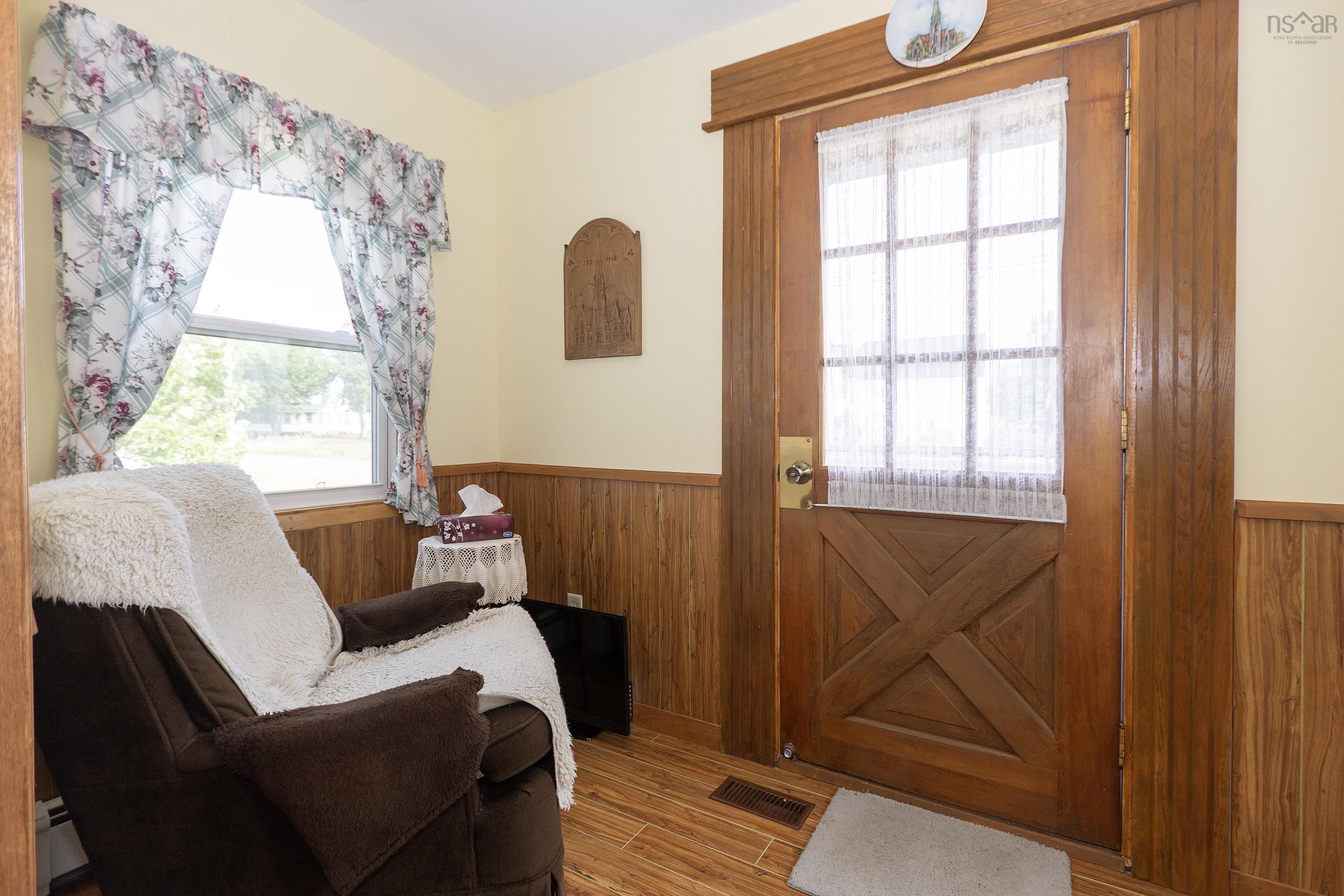 $249,500.00: 3656 Highway 209, Advocate Harbour