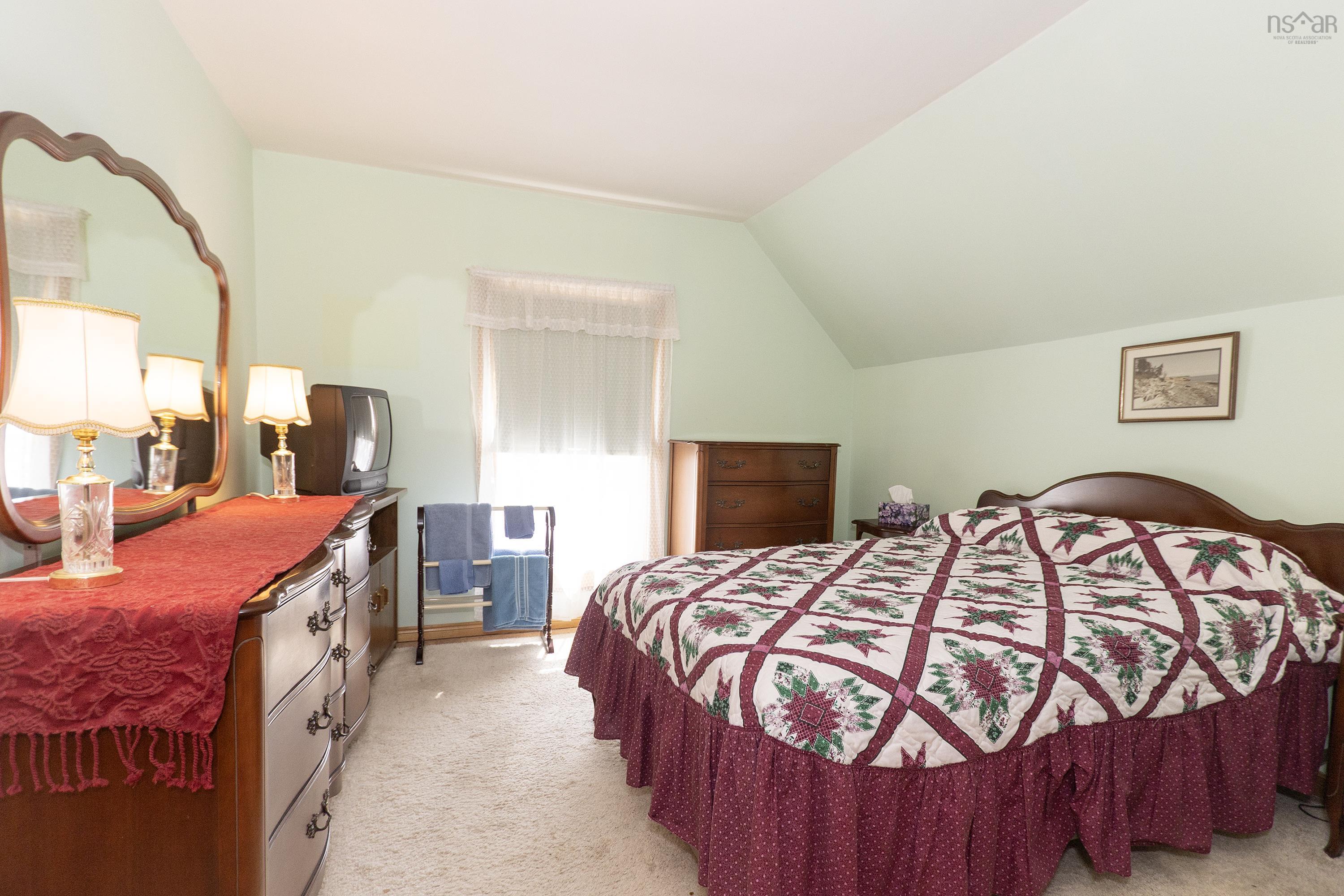 $249,500.00: 3656 Highway 209, Advocate Harbour