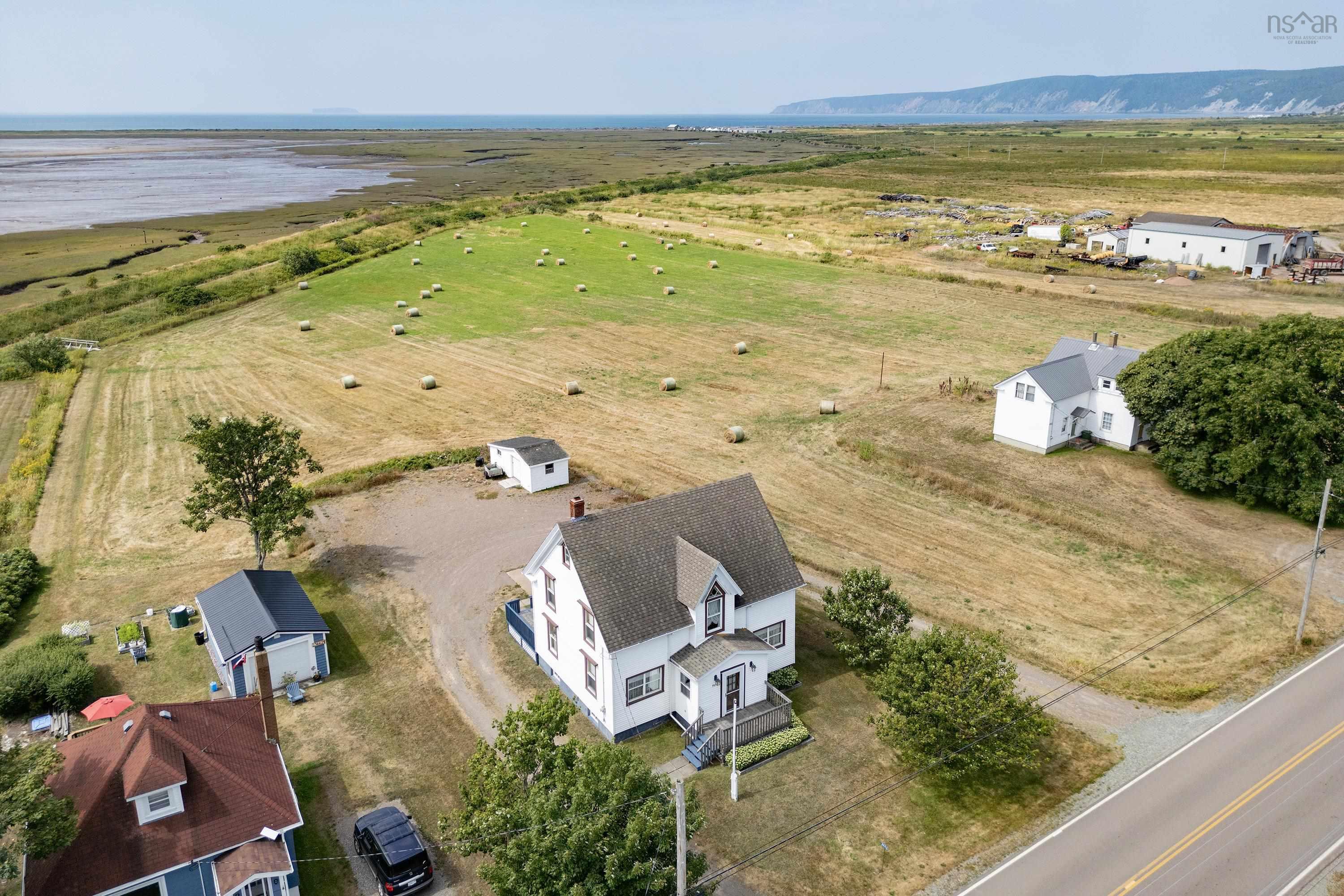 $249,500.00: 3656 Highway 209, Advocate Harbour