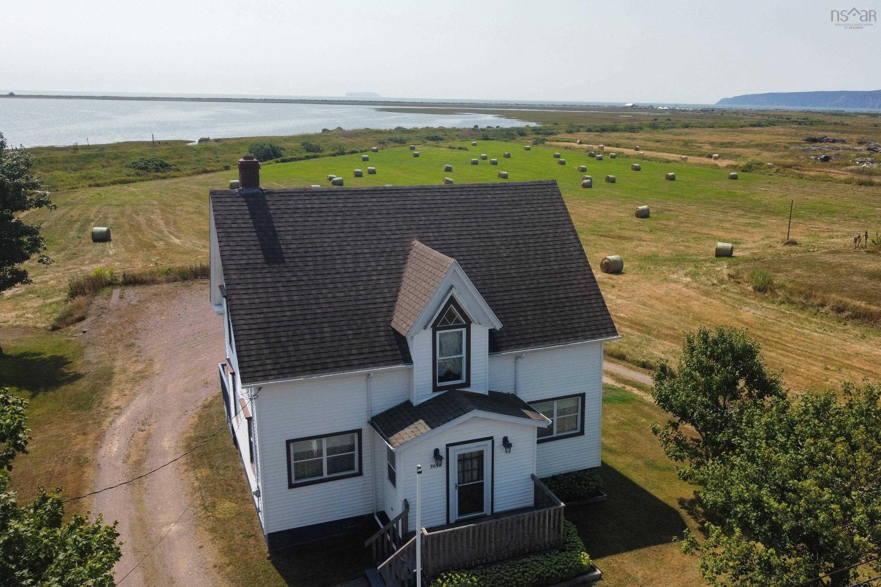 $249,500.00: 3656 Highway 209, Advocate Harbour