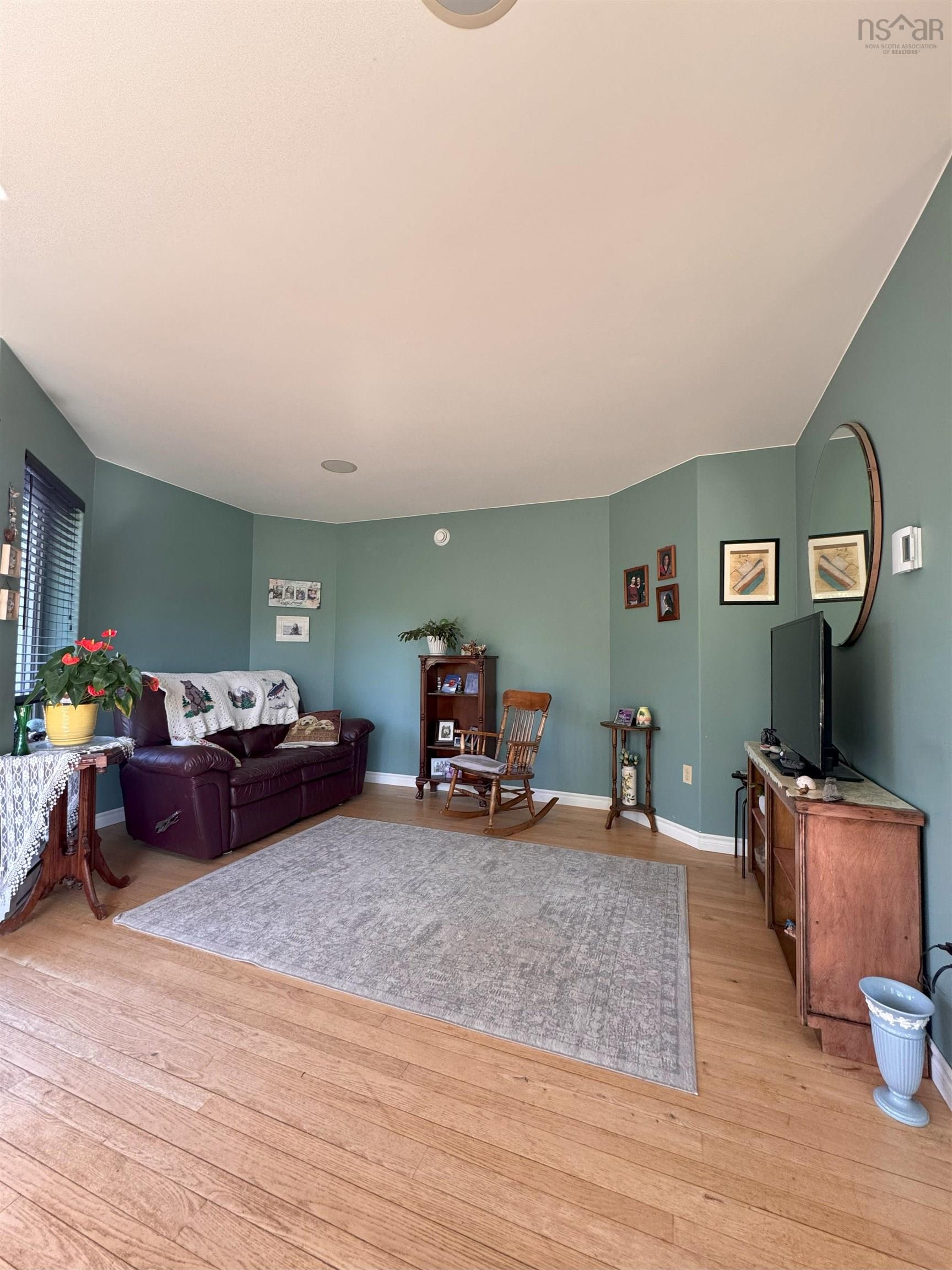 $489,900.00: 615 New Road, Melville