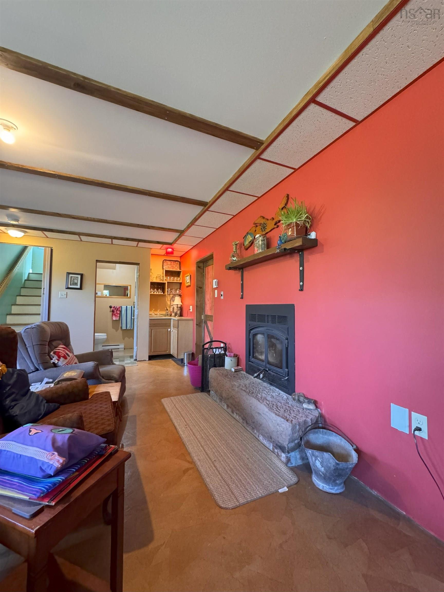 $489,900.00: 615 New Road, Melville