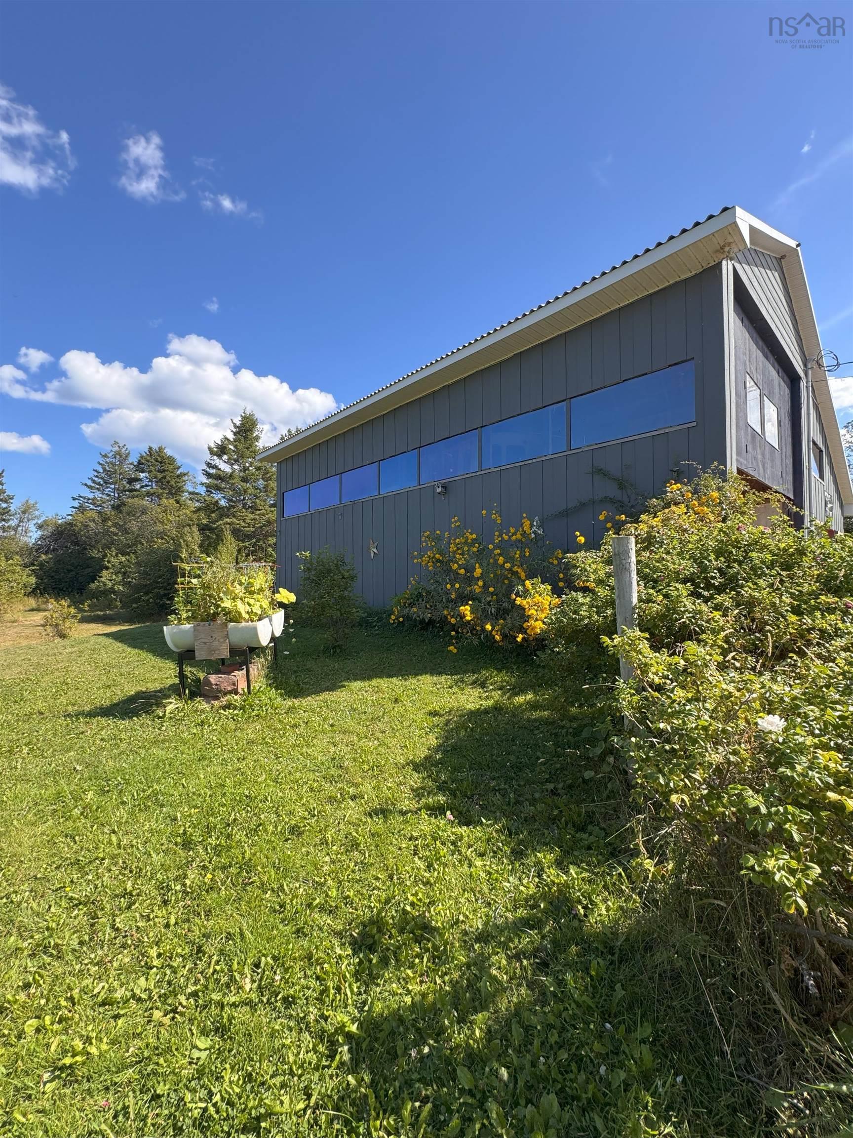 $489,900.00: 615 New Road, Melville