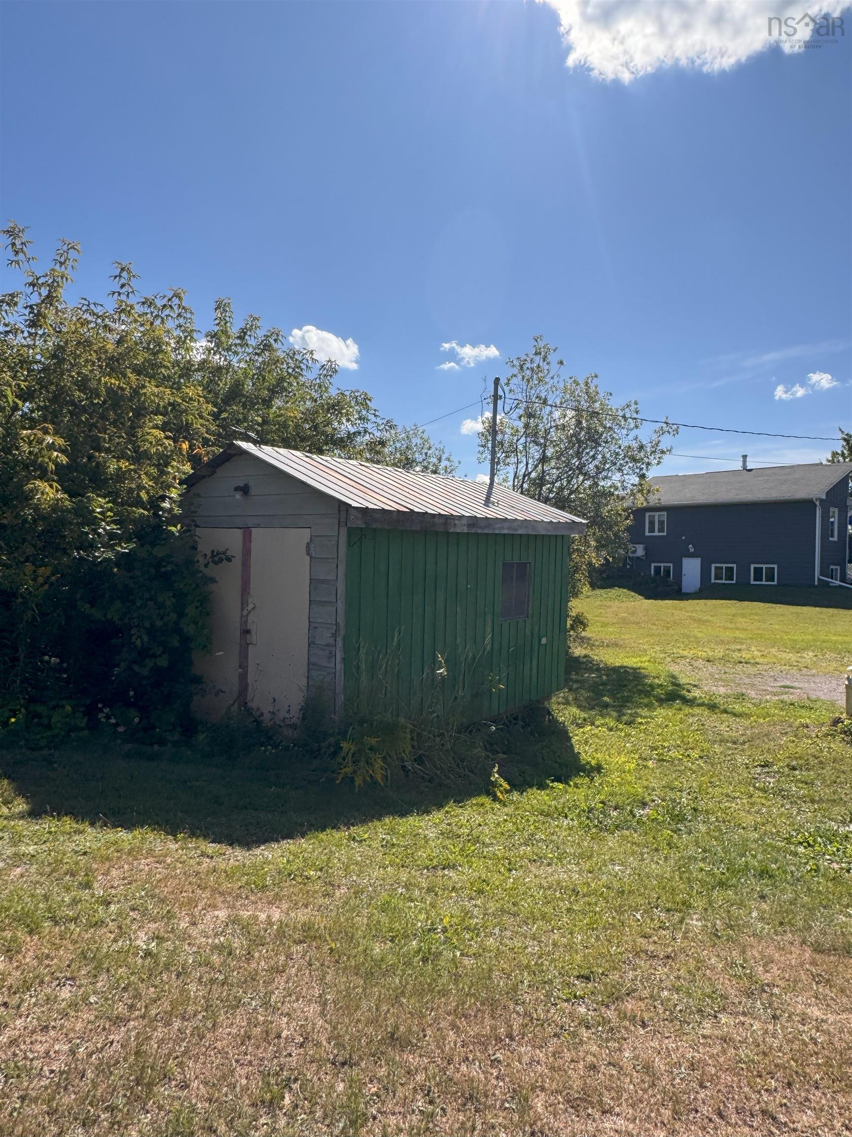 $489,900.00: 615 New Road, Melville