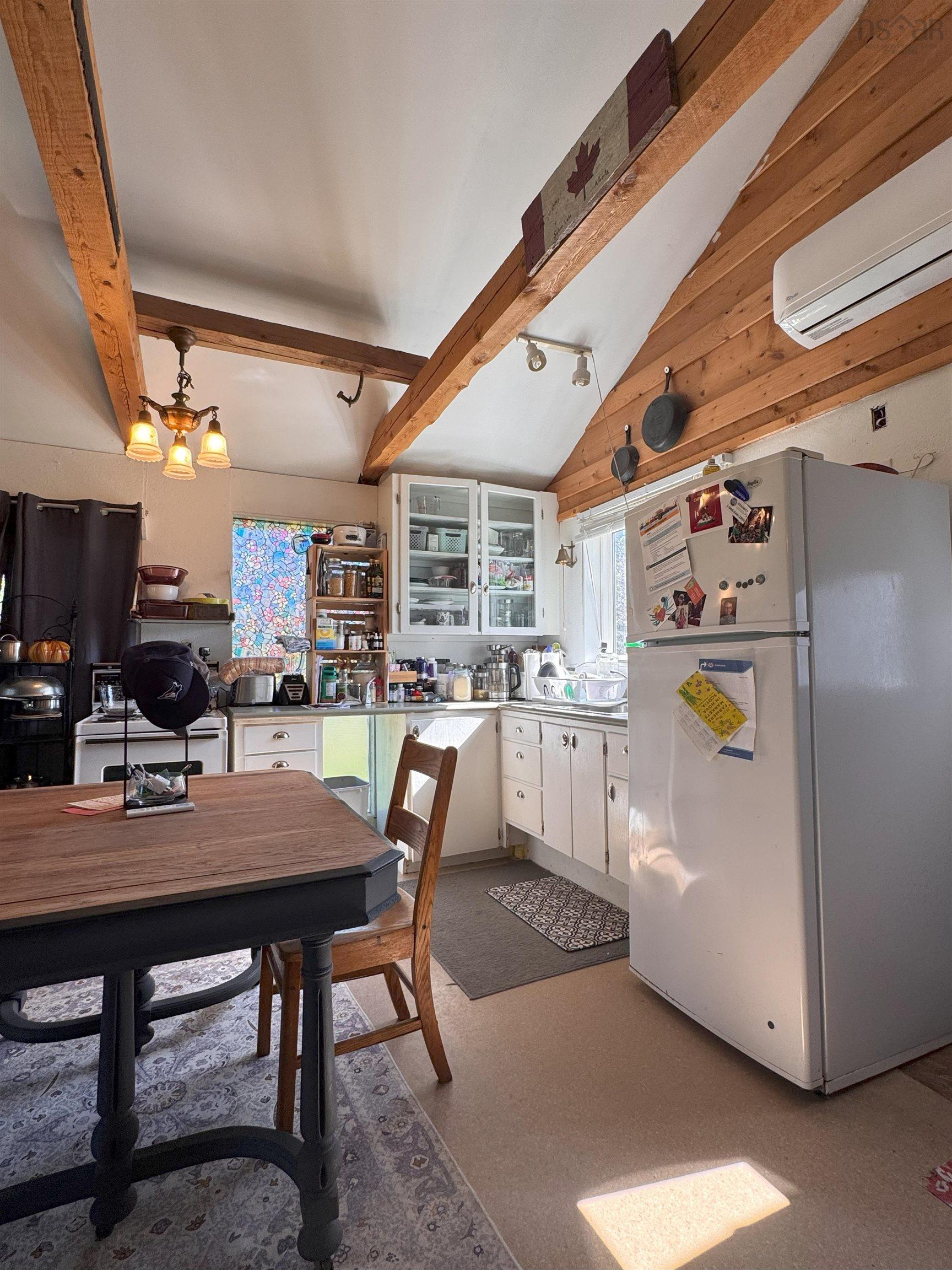 $489,900.00: 615 New Road, Melville