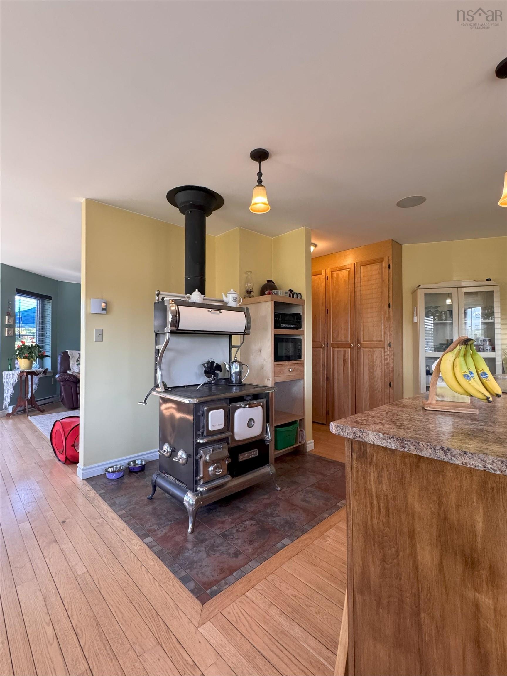 $489,900.00: 615 New Road, Melville