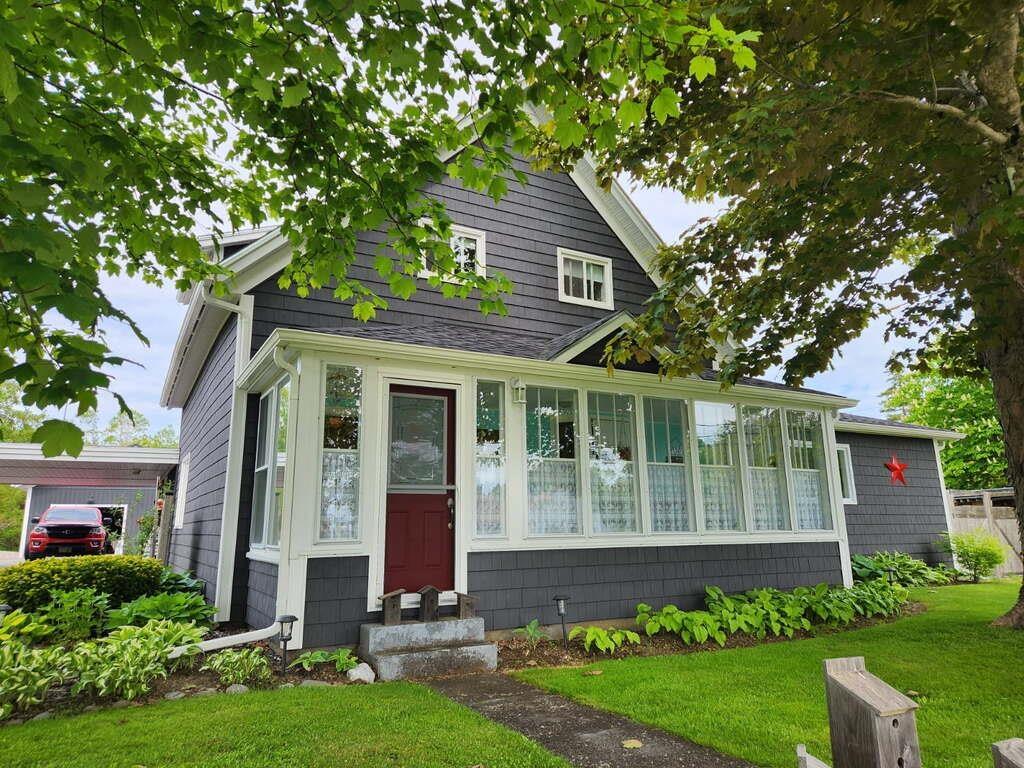 $584,900.00: 327 Brighton Road, Lockeport