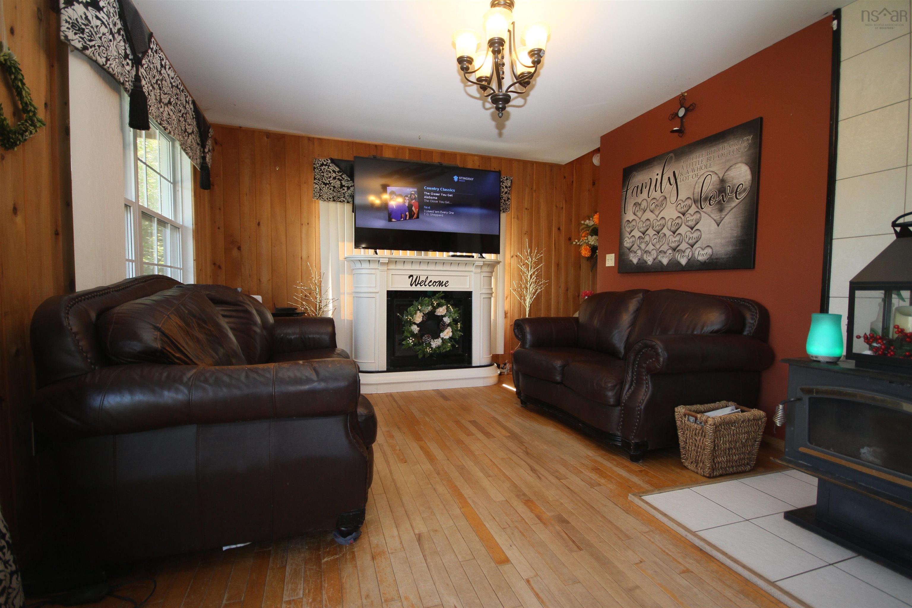 $439,000.00: 77 Lower River Road, Cleveland