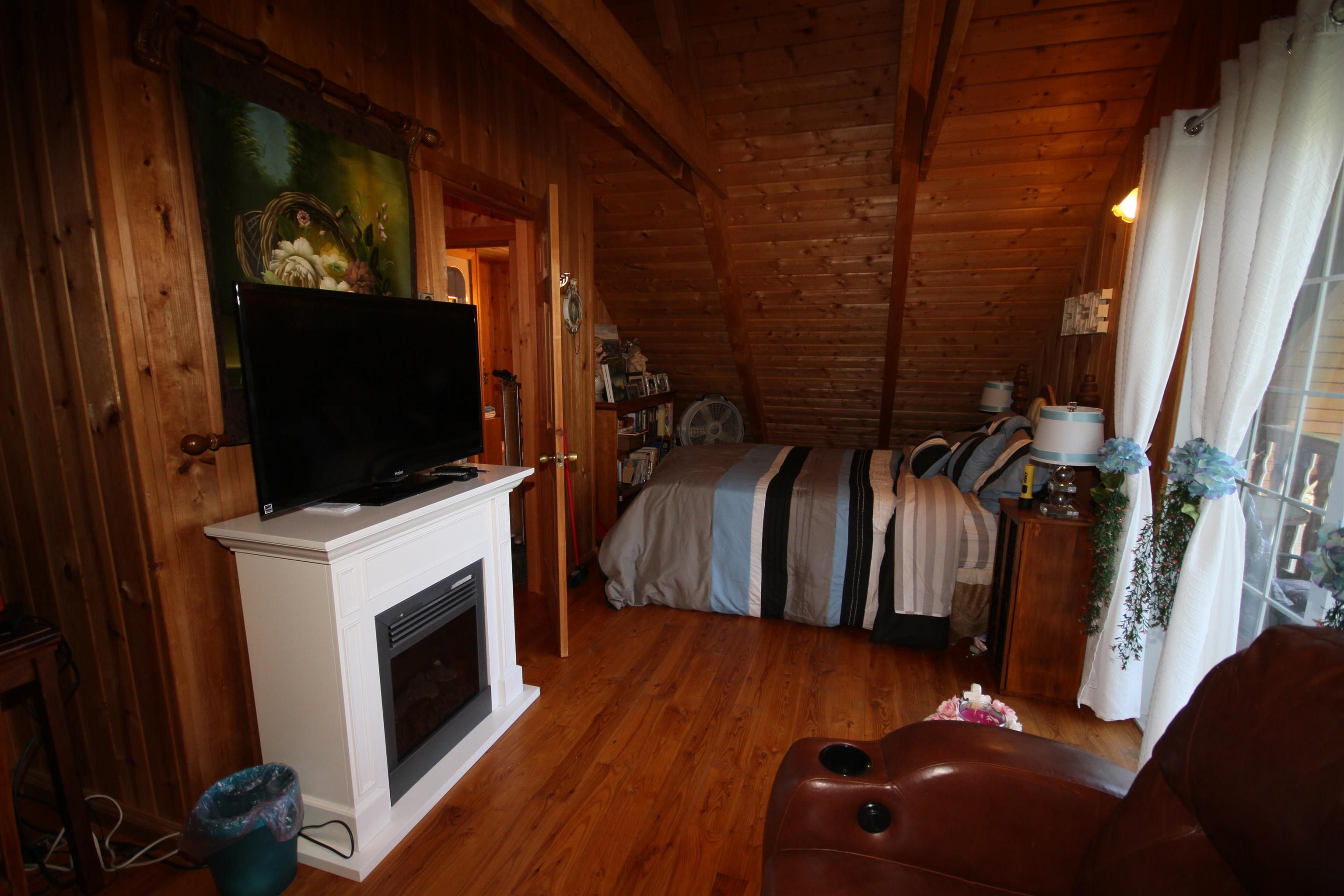 $439,000.00: 77 Lower River Road, Cleveland