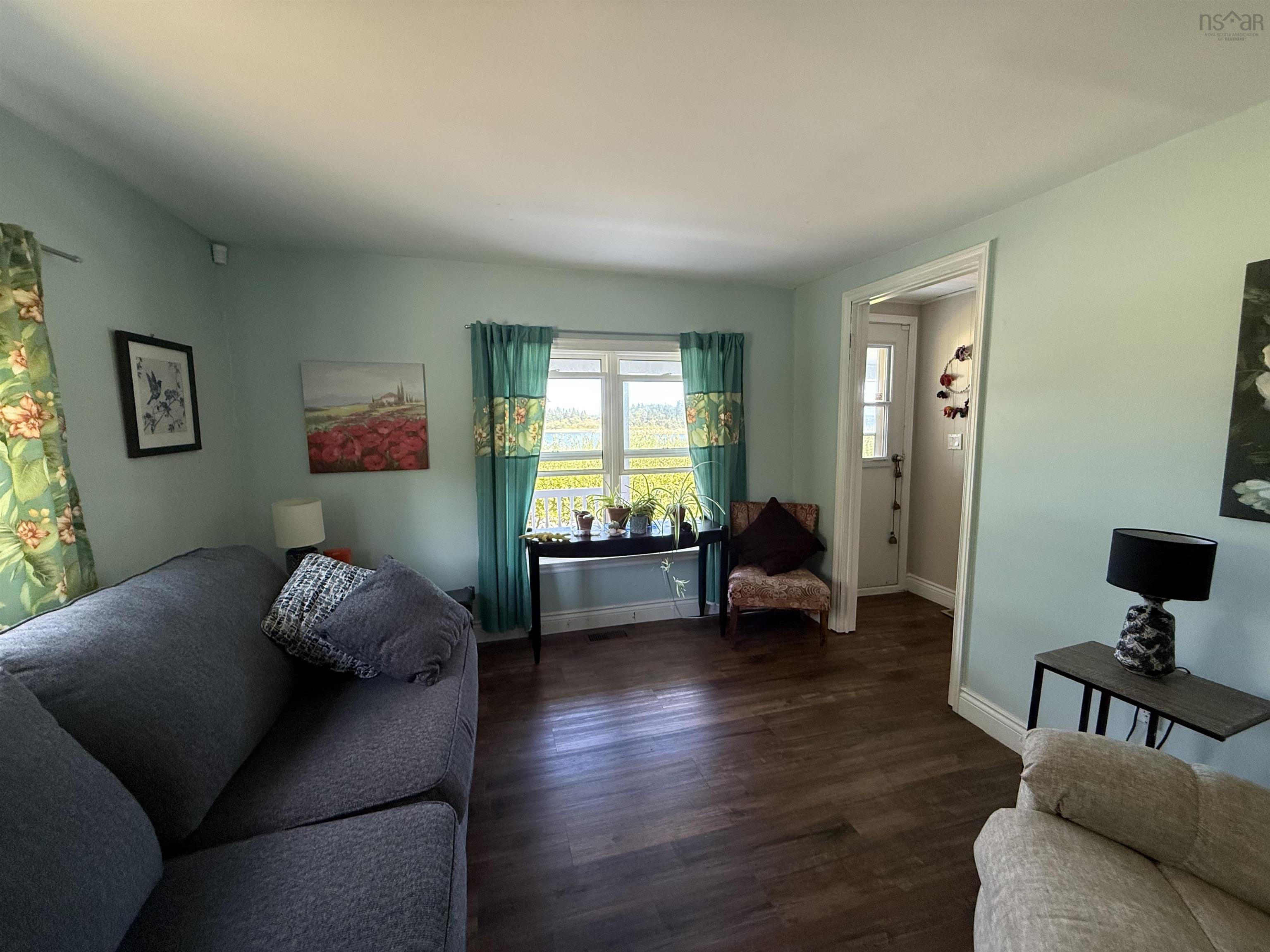 $274,999.00: 9361 16 Highway, Cooks Cove