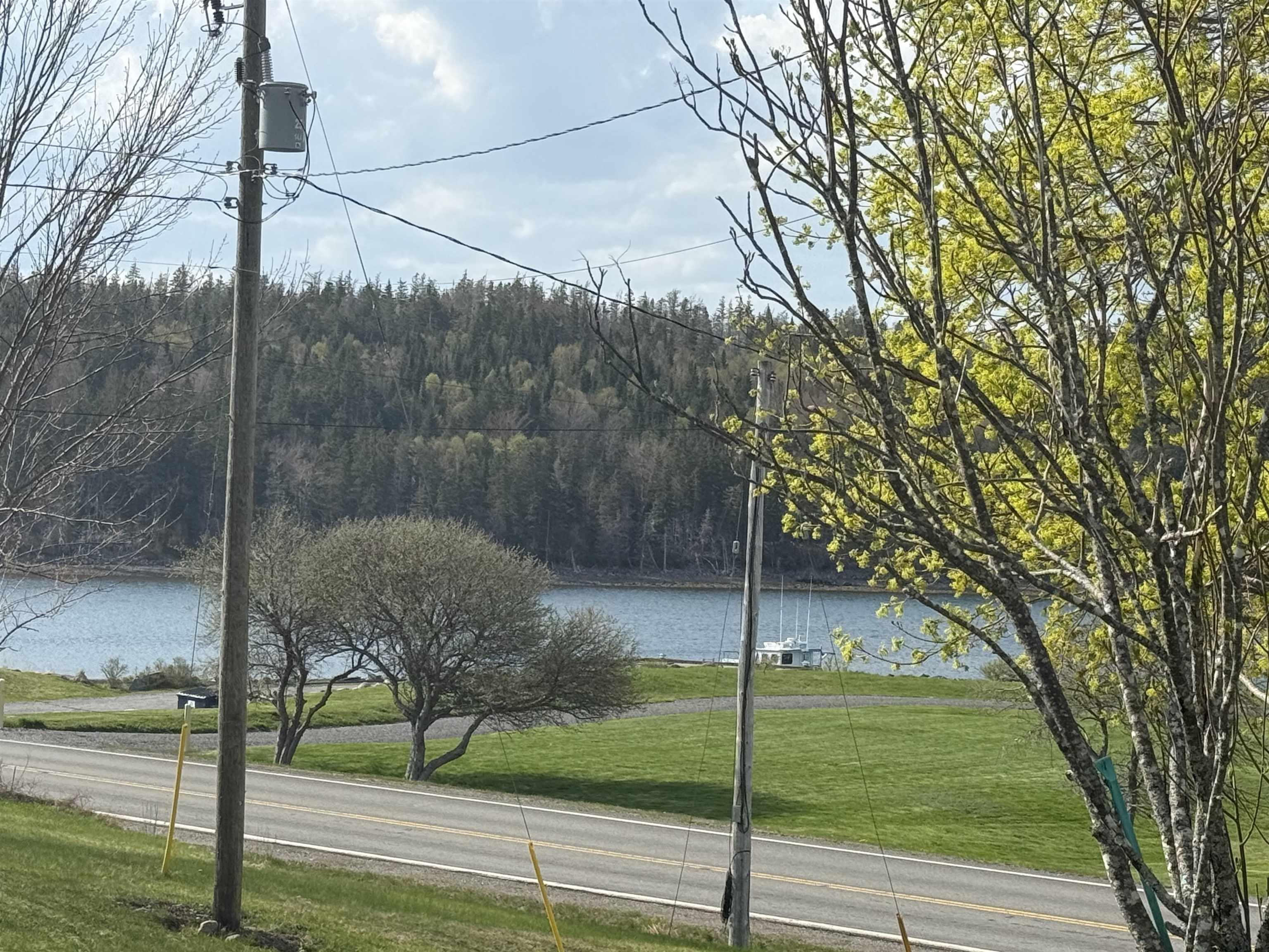 $274,999.00: 9361 16 Highway, Cooks Cove