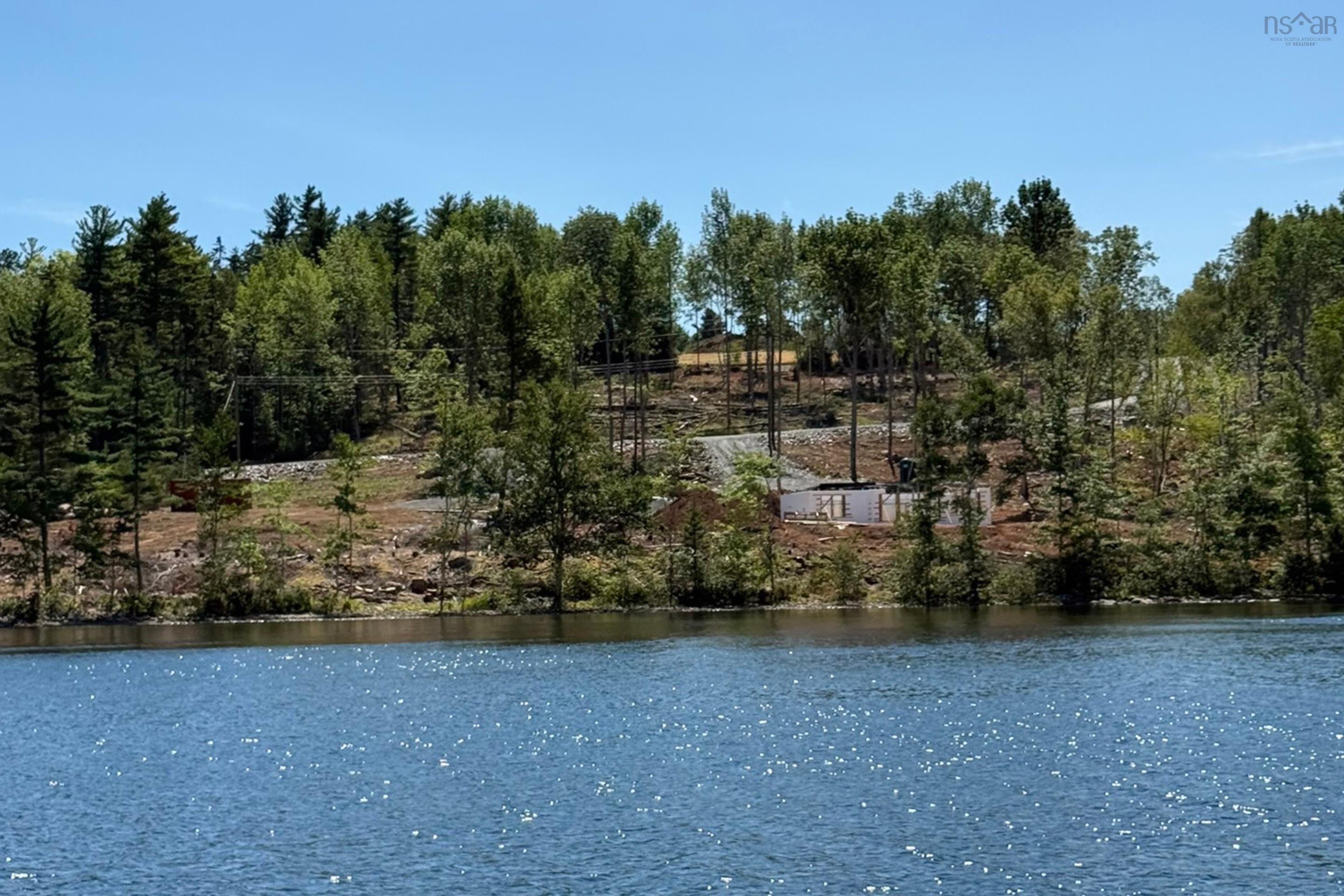 $1,419,000.00: UNIT 33 SWEETLAND Road, Sweetland