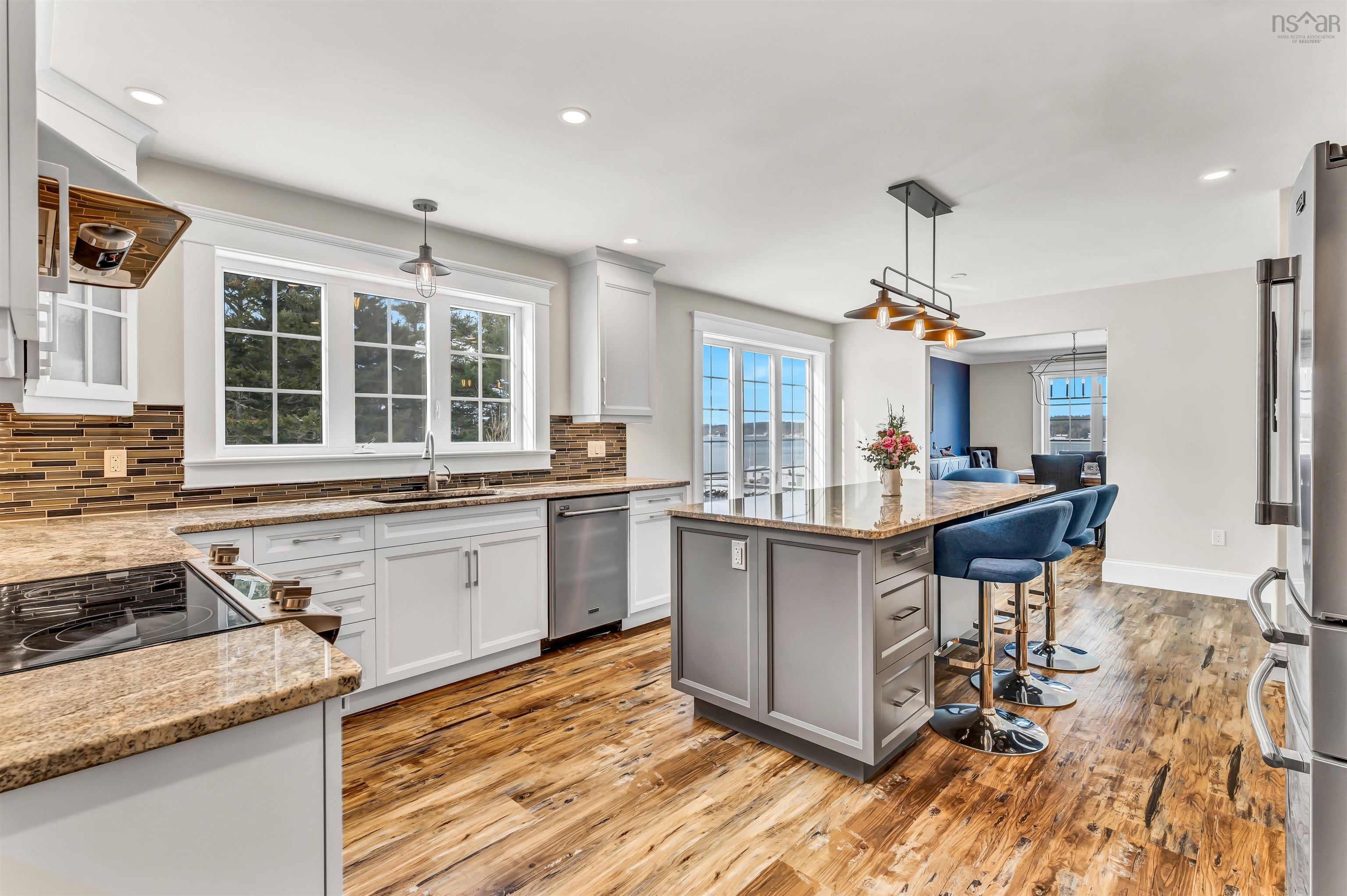 $2,199,000.00: 2539 Highway 331, West Lahave