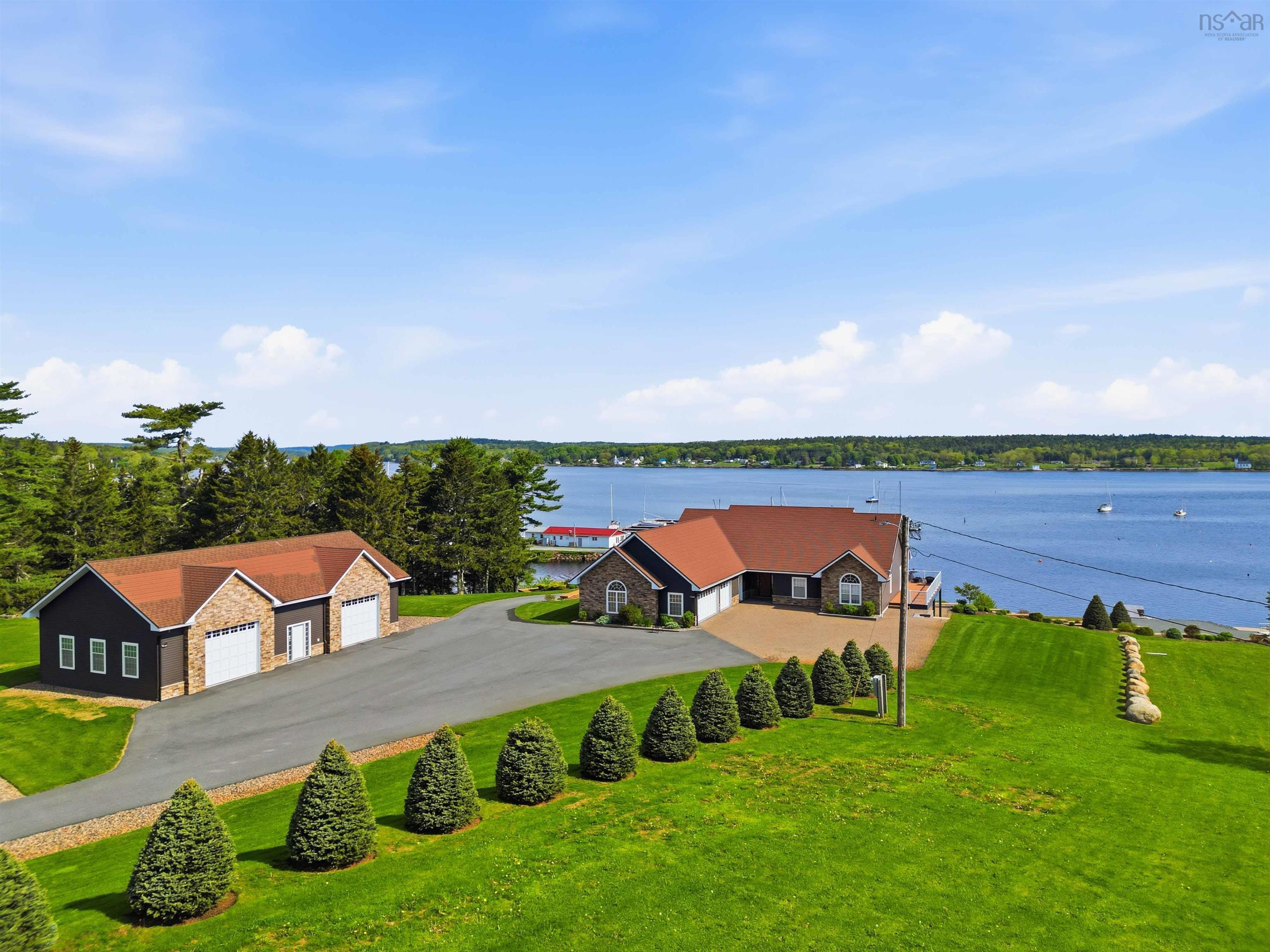 $2,199,000.00: 2539 Highway 331, West Lahave