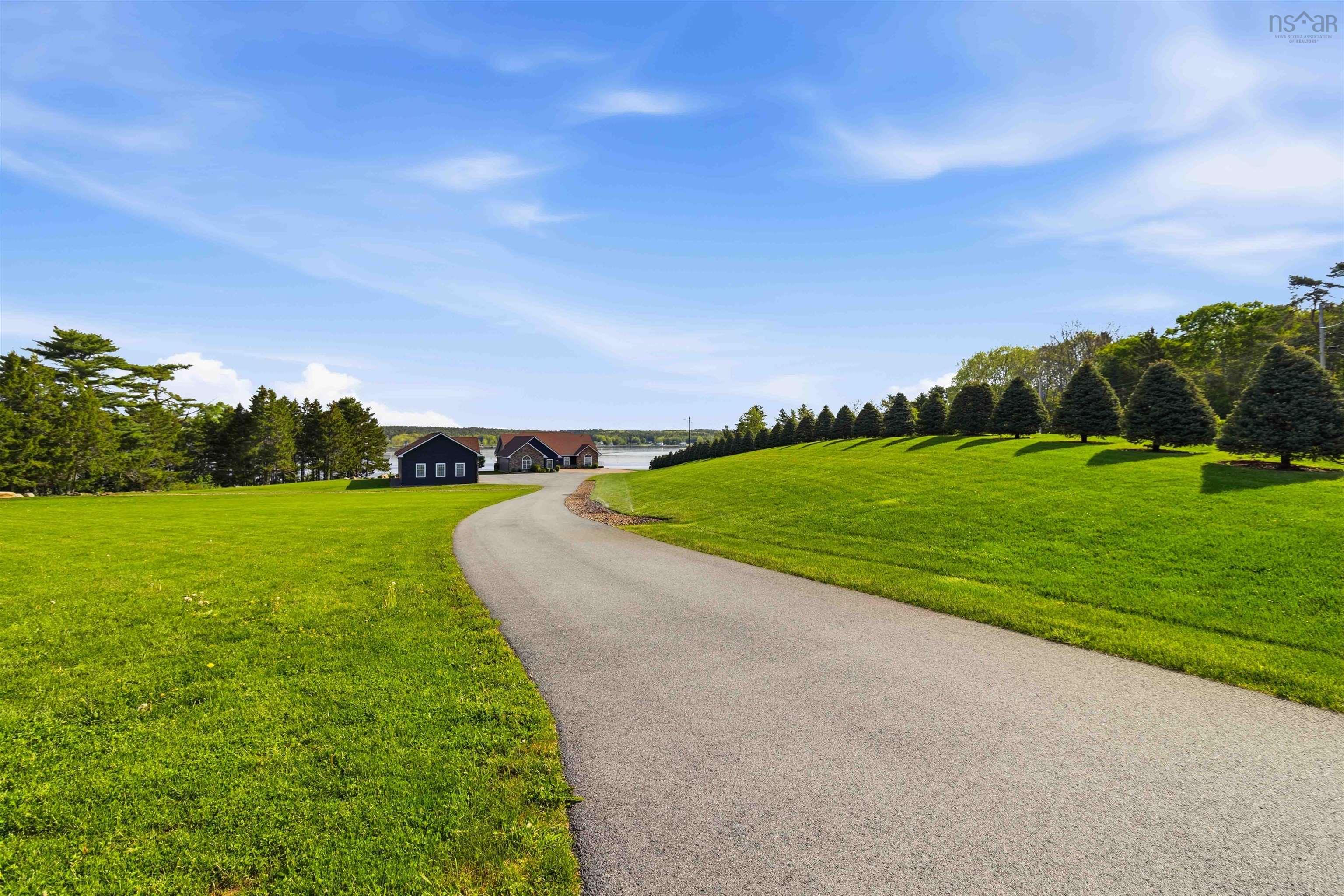 $2,199,000.00: 2539 Highway 331, West Lahave