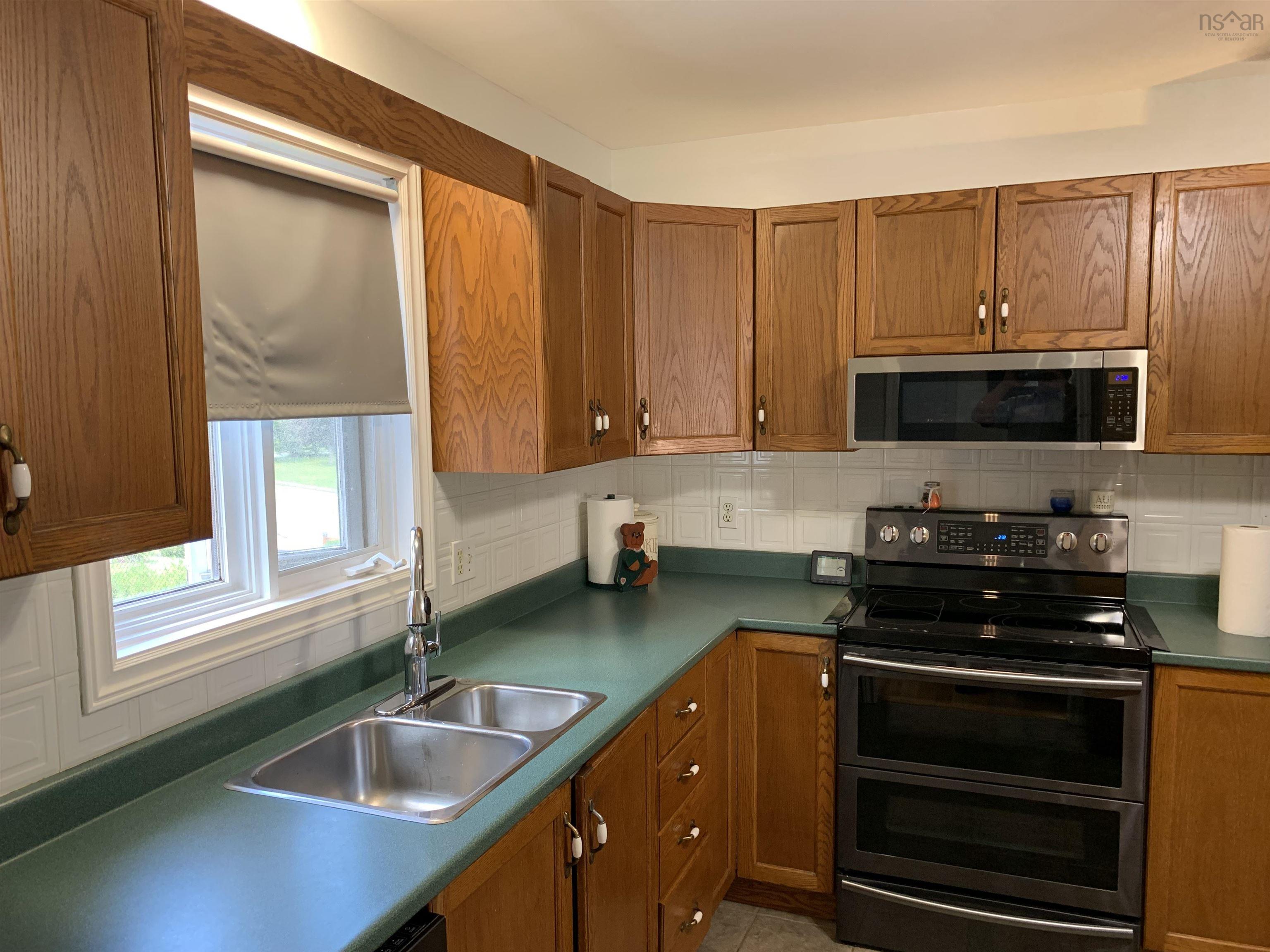 1 Cassandra Drive, Dartmouth, NS (MLS 202522277)