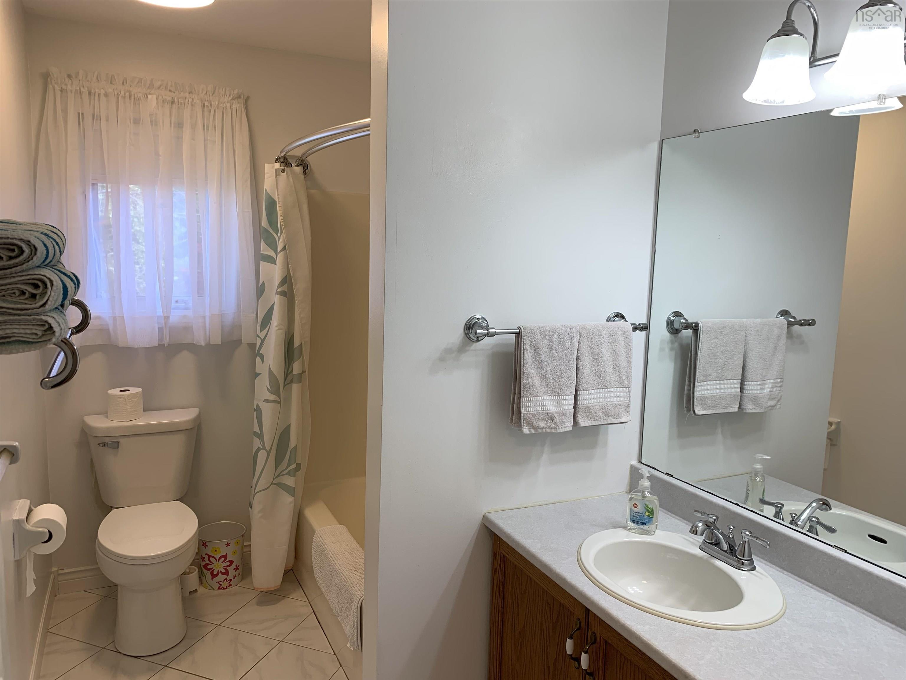 1 Cassandra Drive, Dartmouth, NS (MLS 202522277)