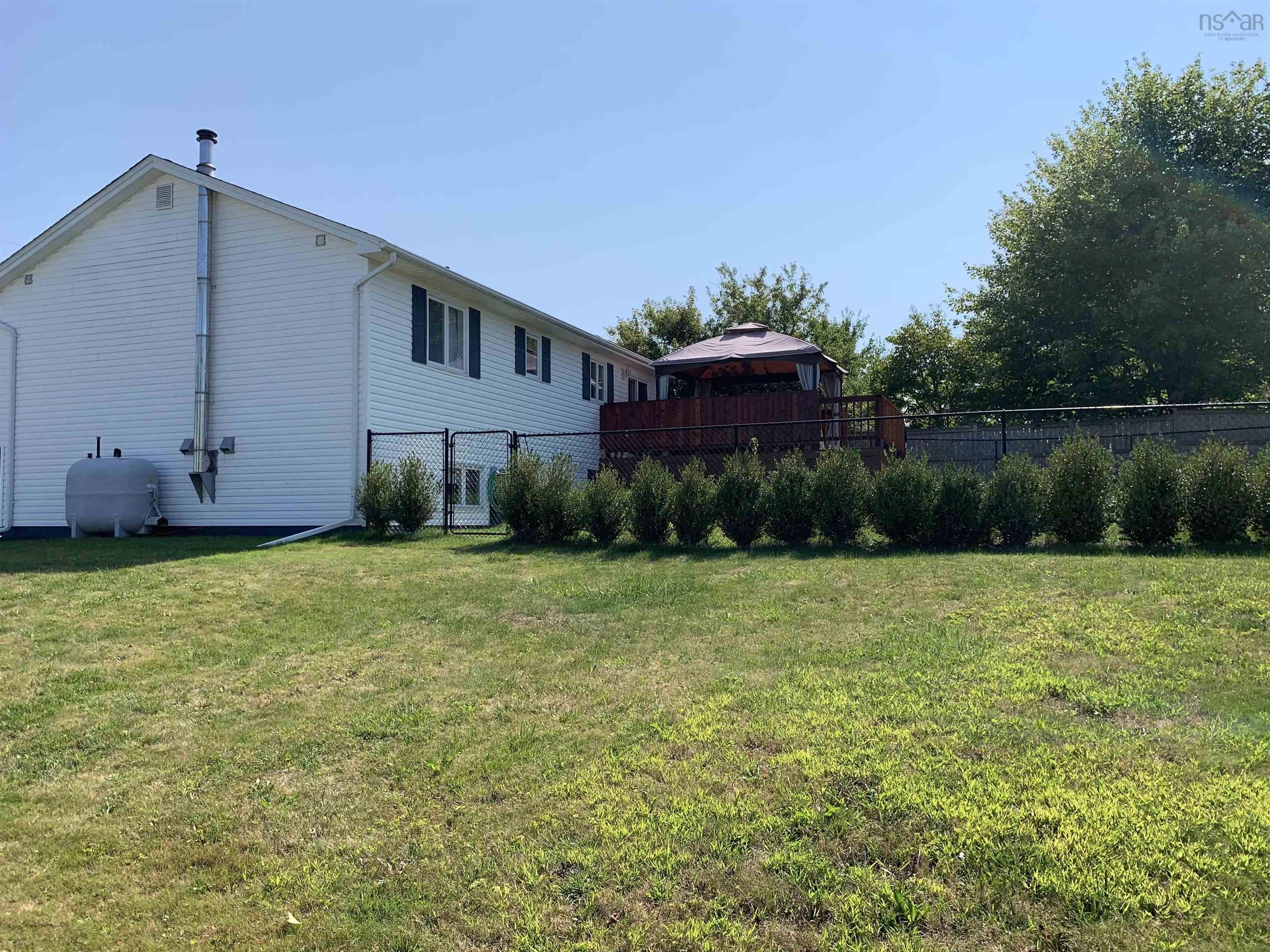 1 Cassandra Drive, Dartmouth, NS (MLS 202522277)