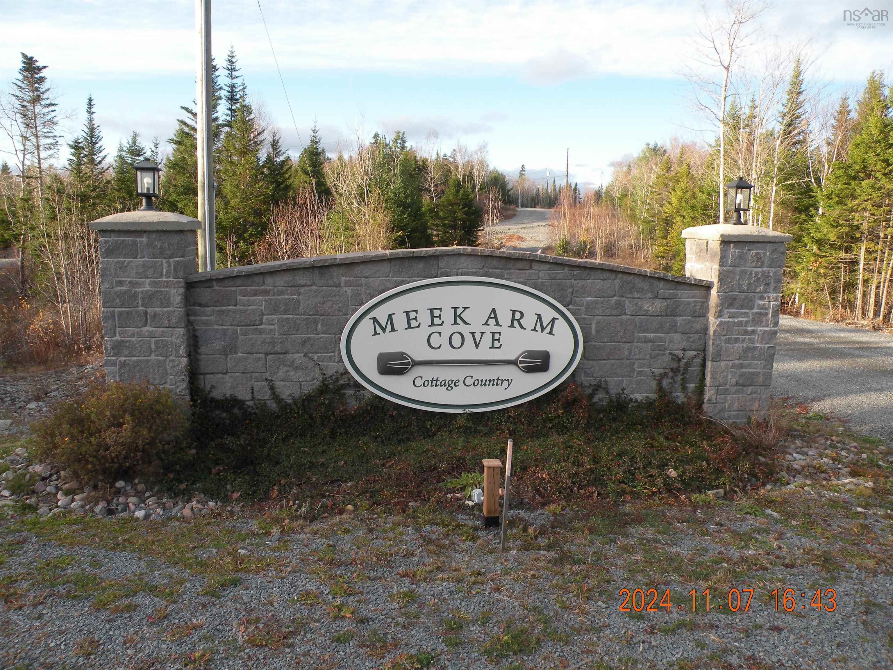 $699,900.00: 74 Meek Arm Trail, East Uniacke