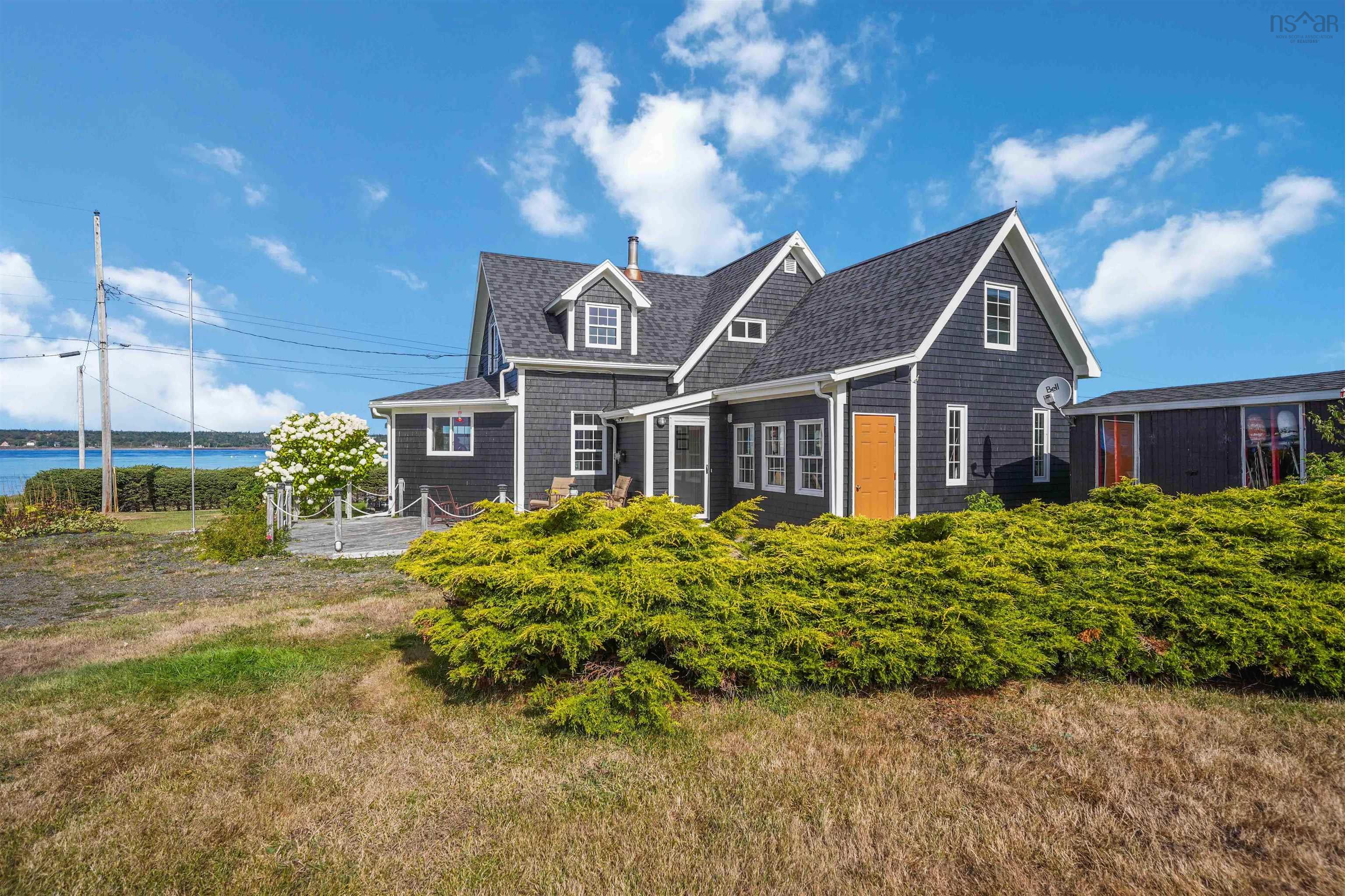 $399,900.00: 427 Overcove Road, Freeport