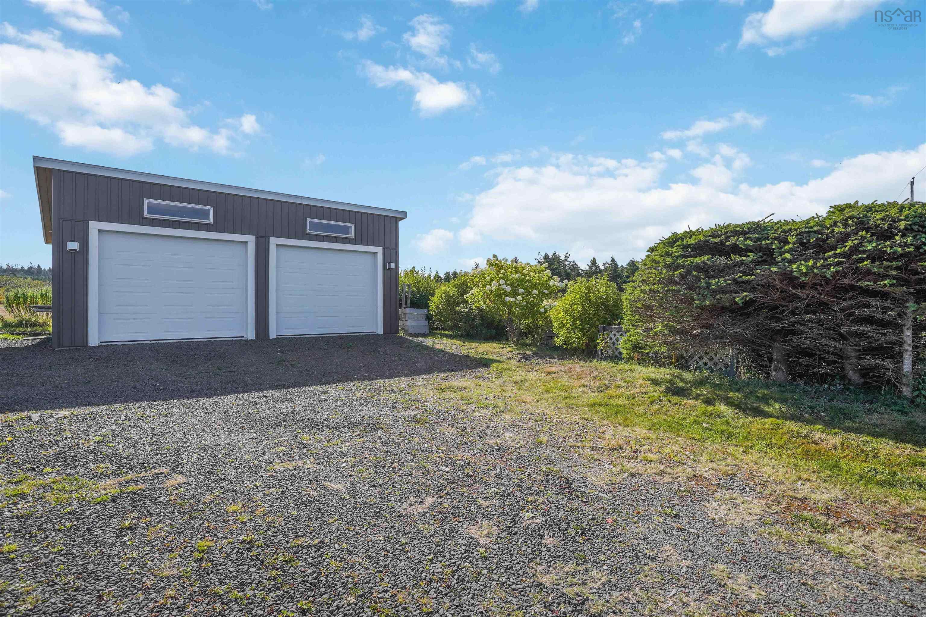 $399,900.00: 427 Overcove Road, Freeport