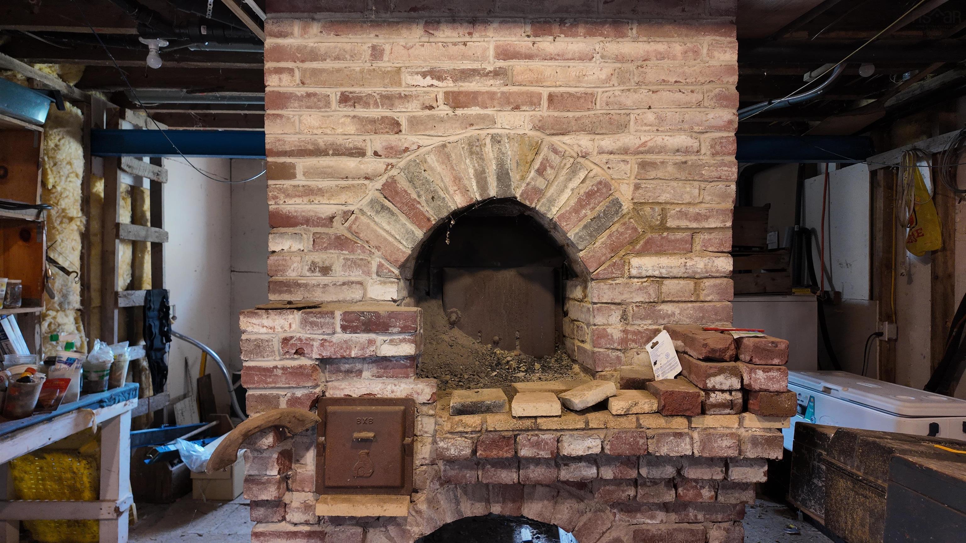 $229,900.00: 588 Sunset Drive, Lansdowne