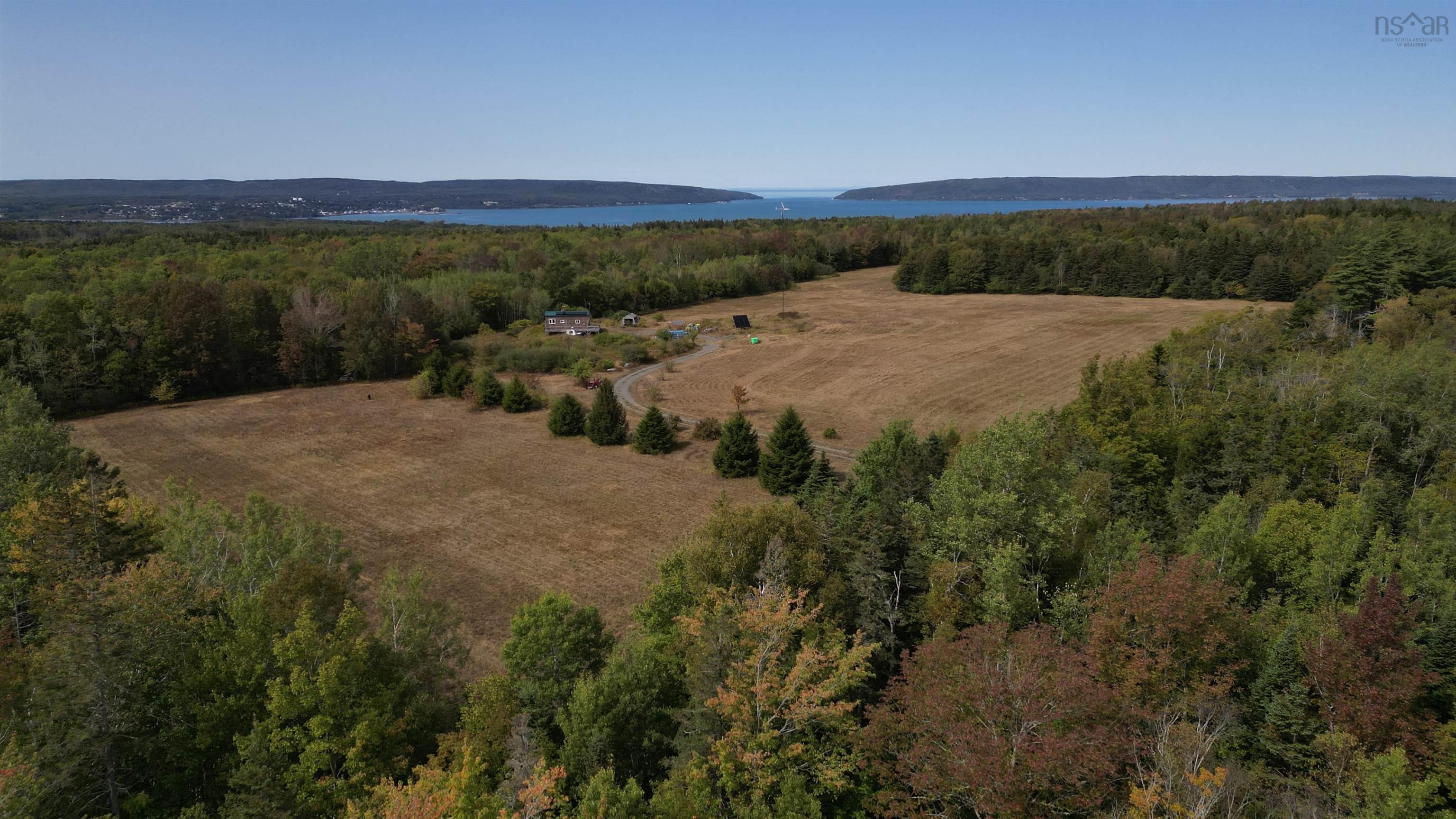 $229,900.00: 588 Sunset Drive, Lansdowne