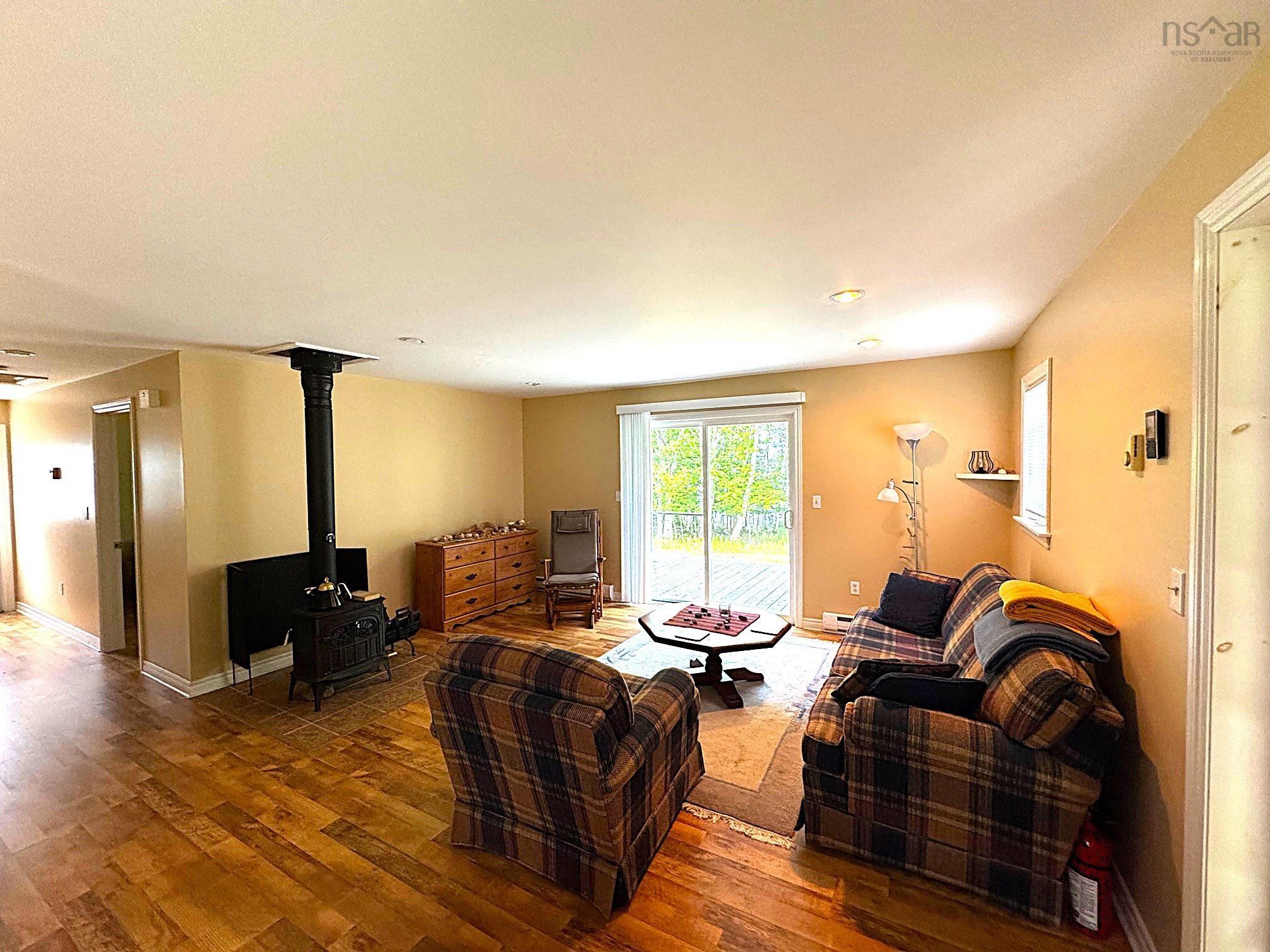 $329,000.00: 5735 West Bay Rd, Roberta