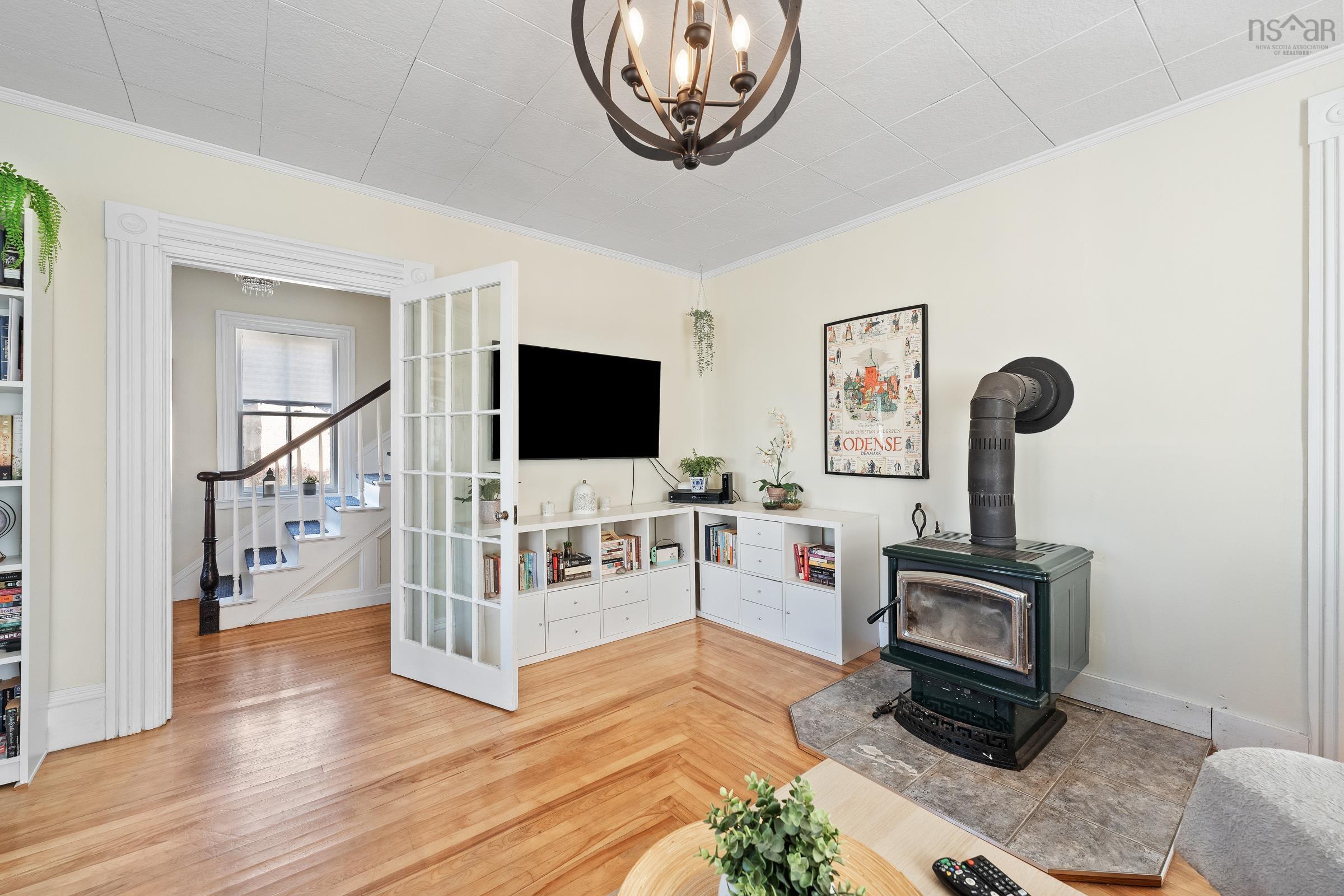 $384,900.00: 15 Brunswick Street, Yarmouth