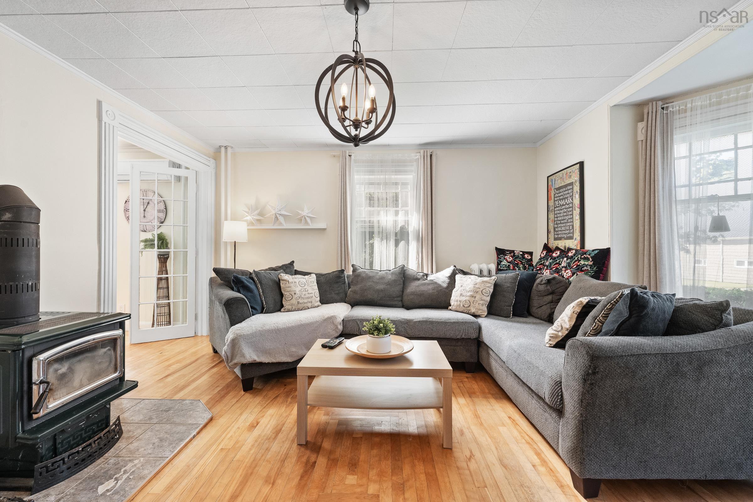 $384,900.00: 15 Brunswick Street, Yarmouth