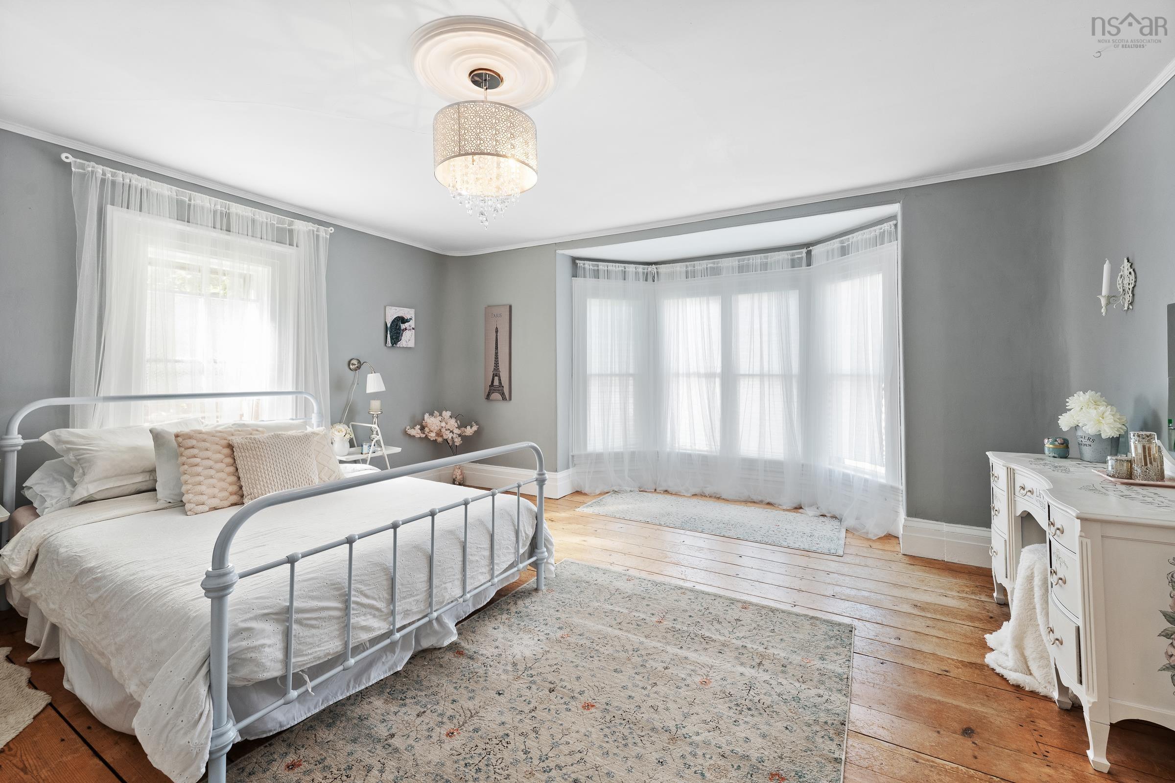 $384,900.00: 15 Brunswick Street, Yarmouth