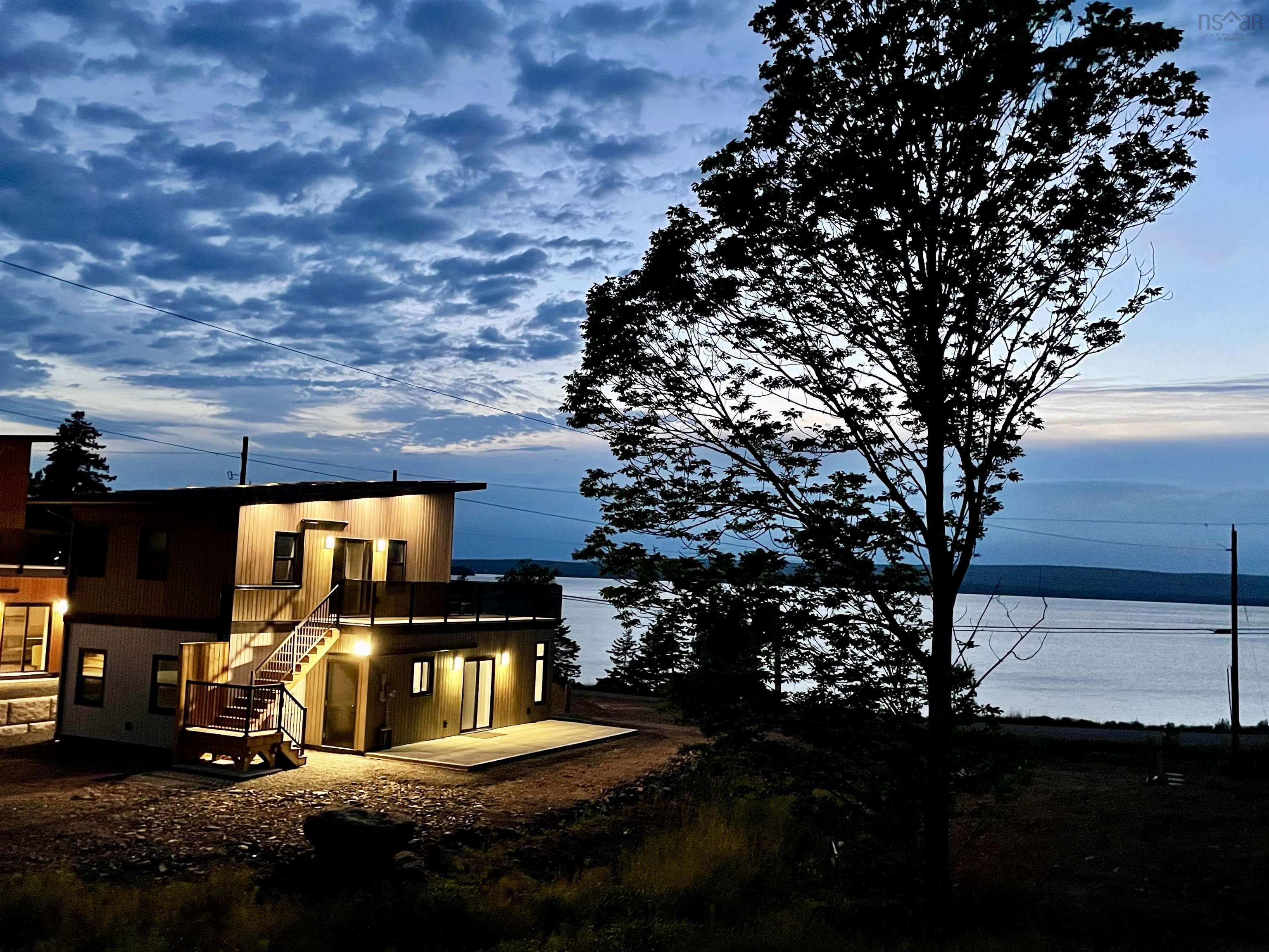 $644,000.00: 24 Dundee Villas Lane, Dundee