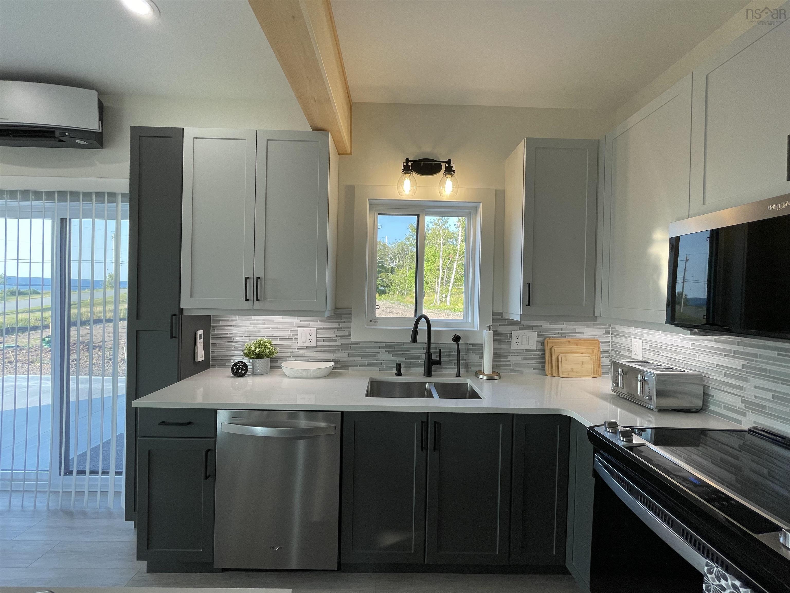 $644,000.00: 24 Dundee Villas Lane, Dundee