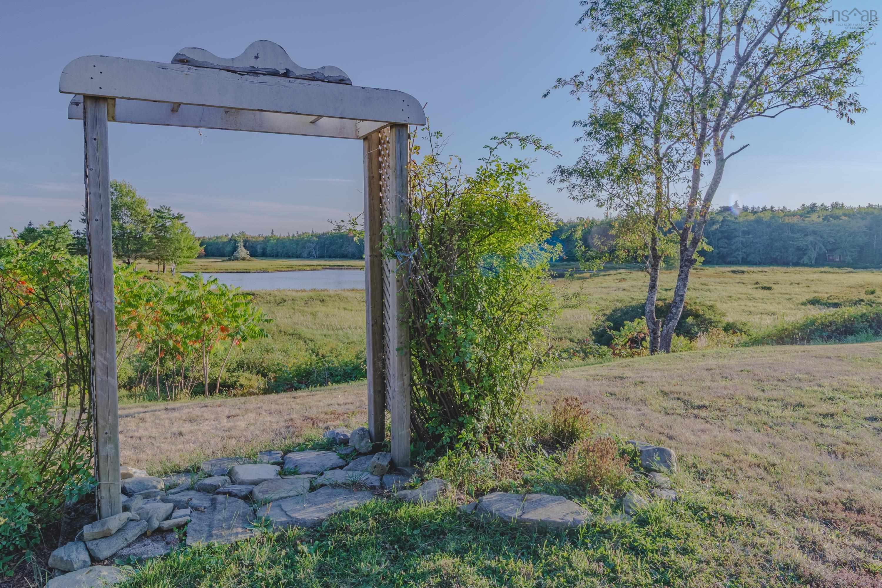 $379,900.00: 7192 Highway 308, Quinan