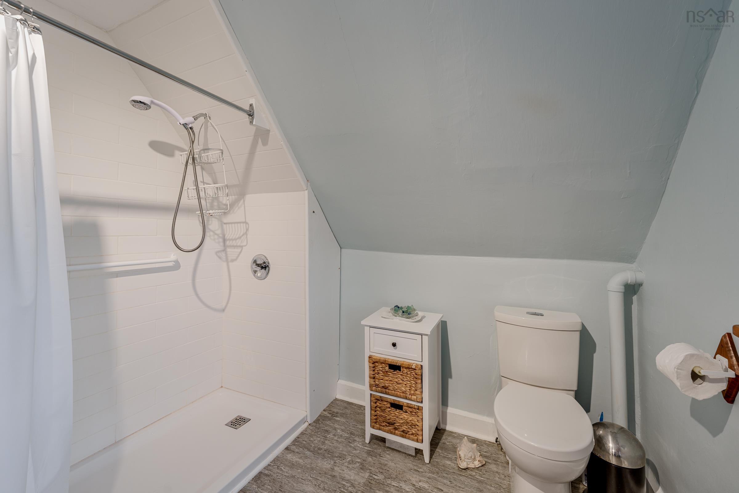 $575,000.00: 7227 Highway 101, Plympton