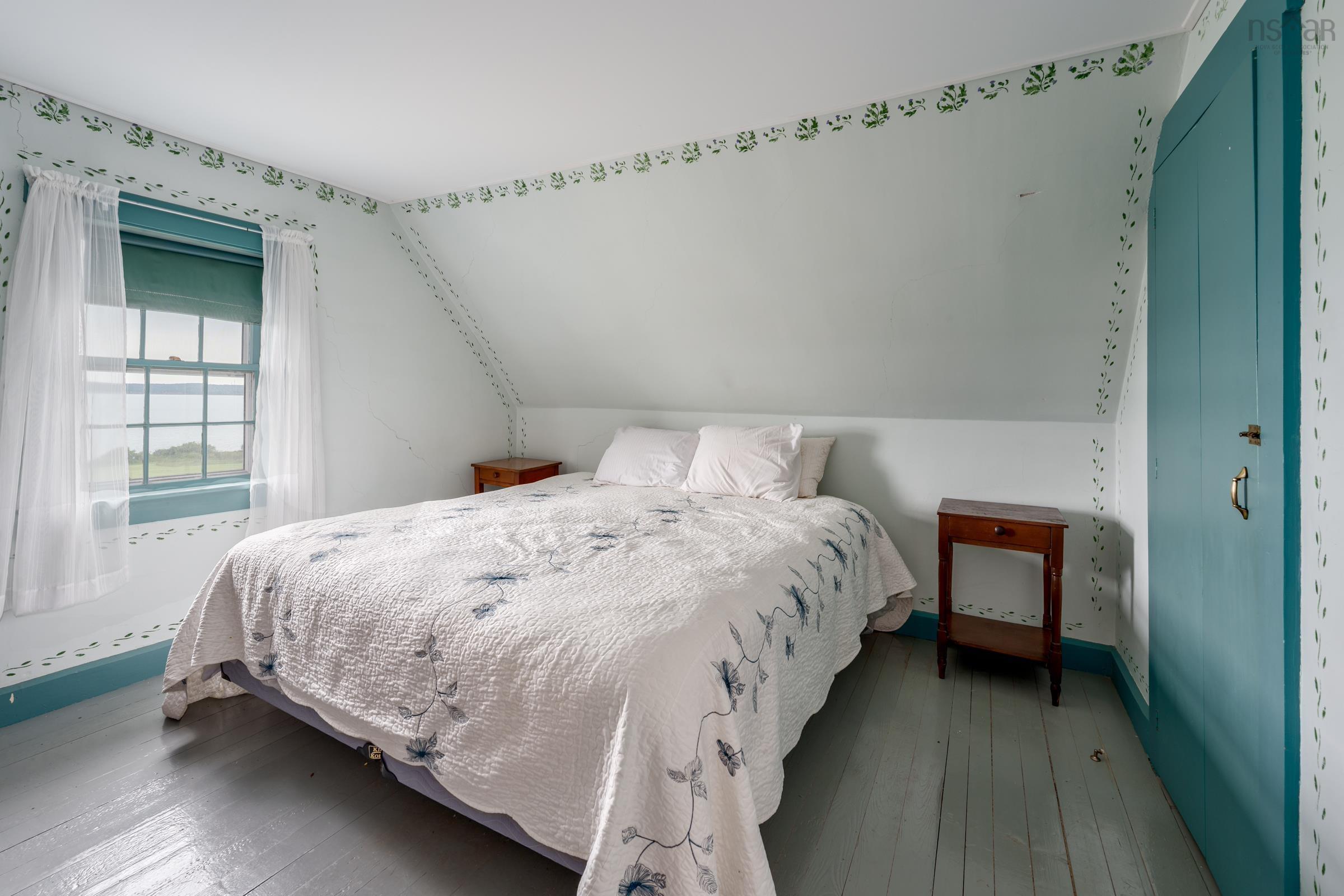 $575,000.00: 7227 Highway 101, Plympton