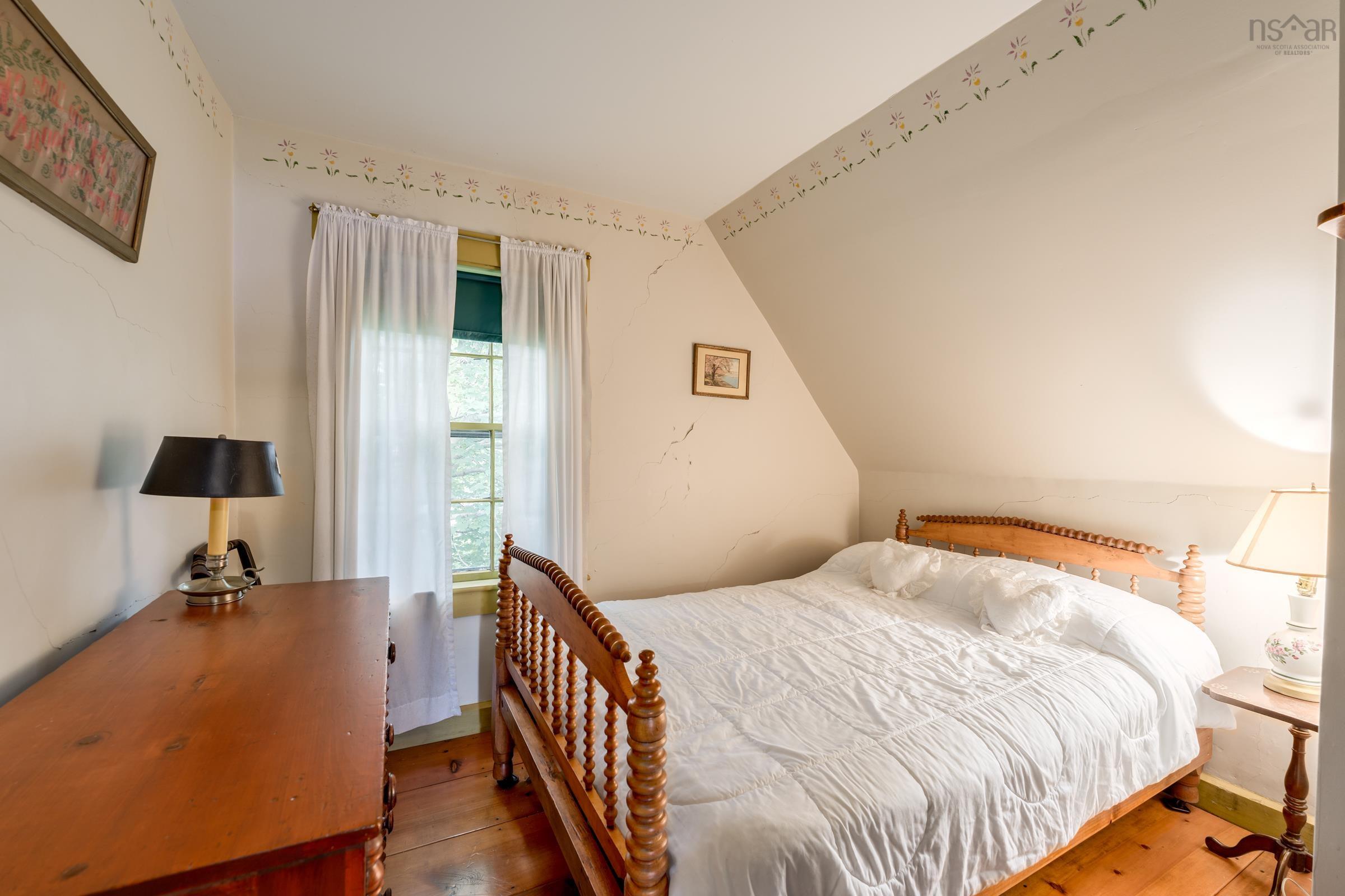 $575,000.00: 7227 Highway 101, Plympton